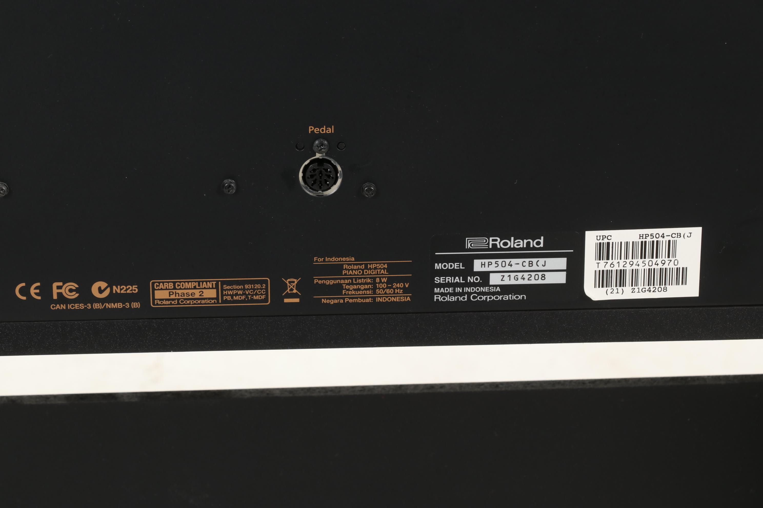 Roland HP504 Digital Piano and Storage Bench