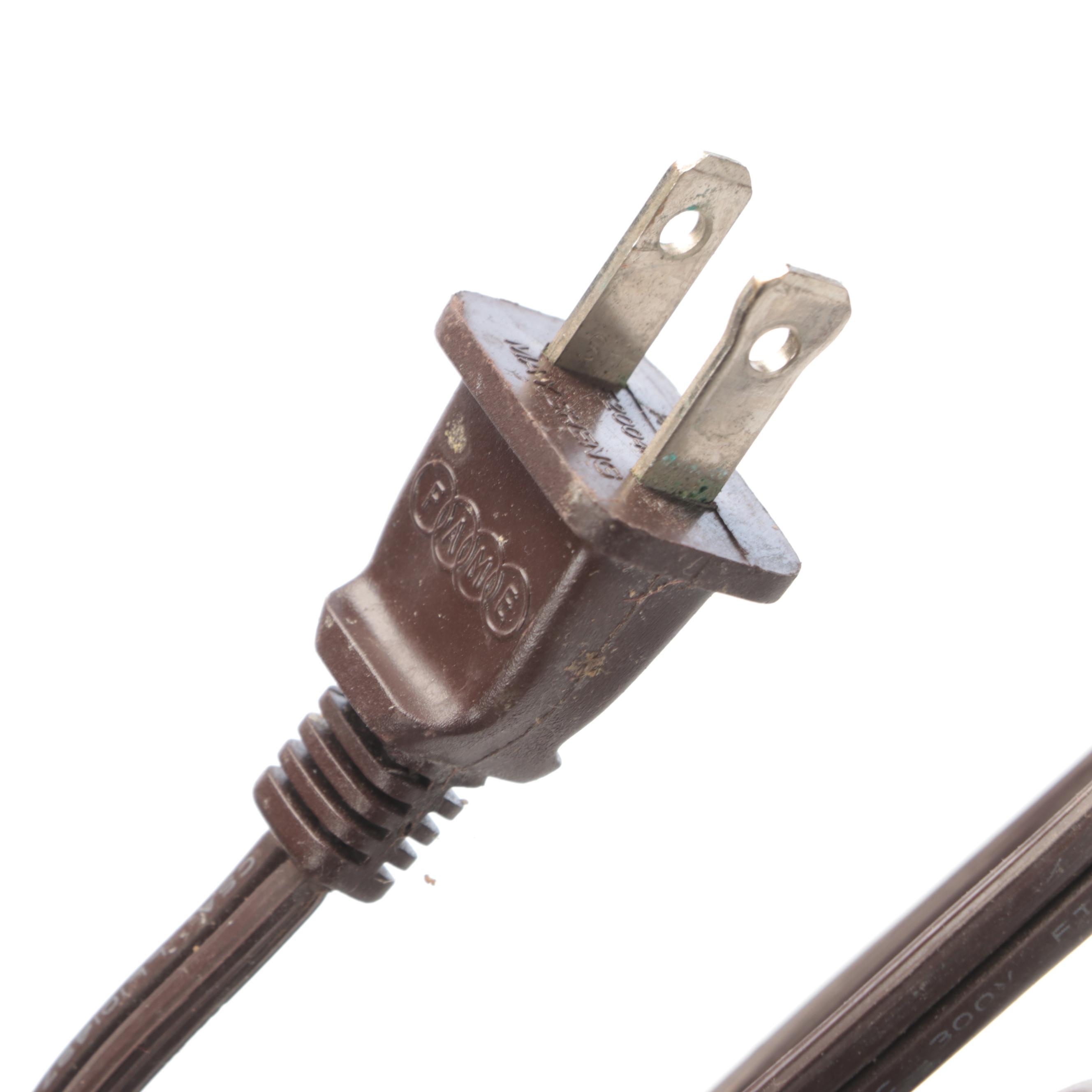 Quoizel Arts & Crafts Style Table Lamp with Stained Glass Shade