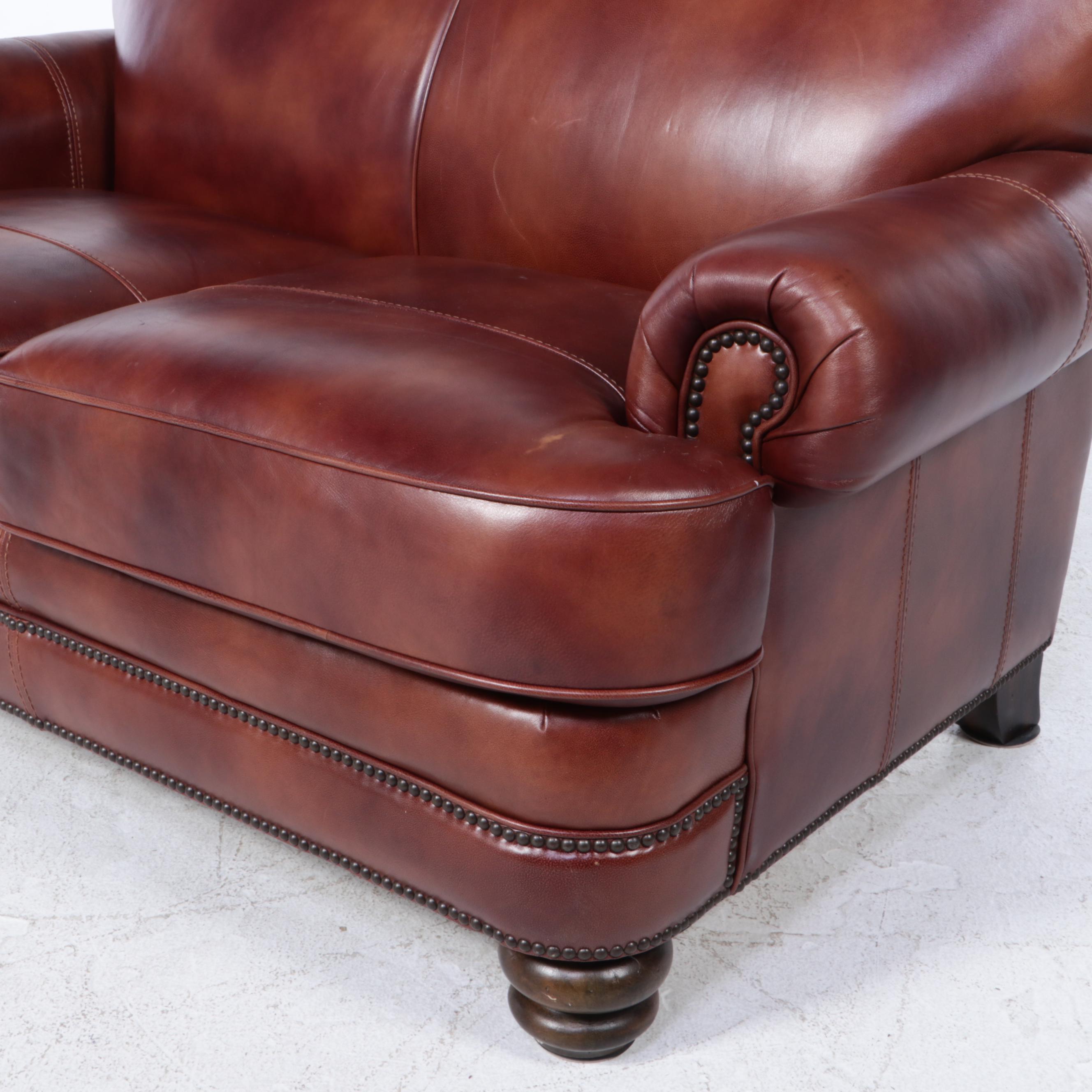 Flexsteel Leather-Upholstered and Brass-Tacked Loveseat