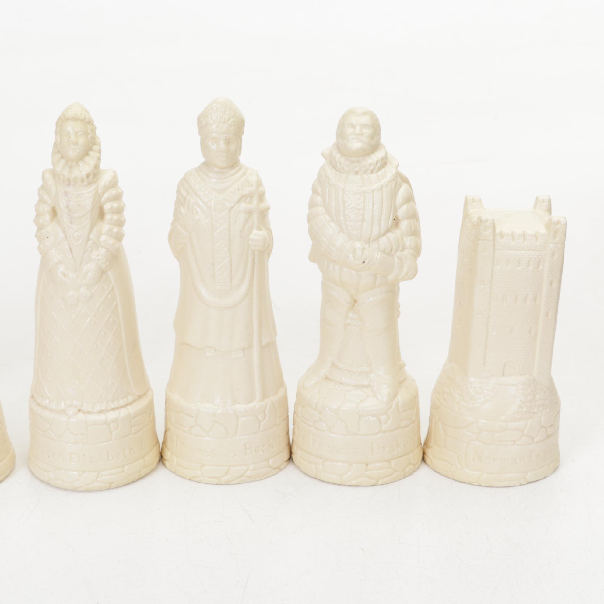 Berkeley "Scottish Heritage" Chess Set and Novelty British Royalty Chess Set