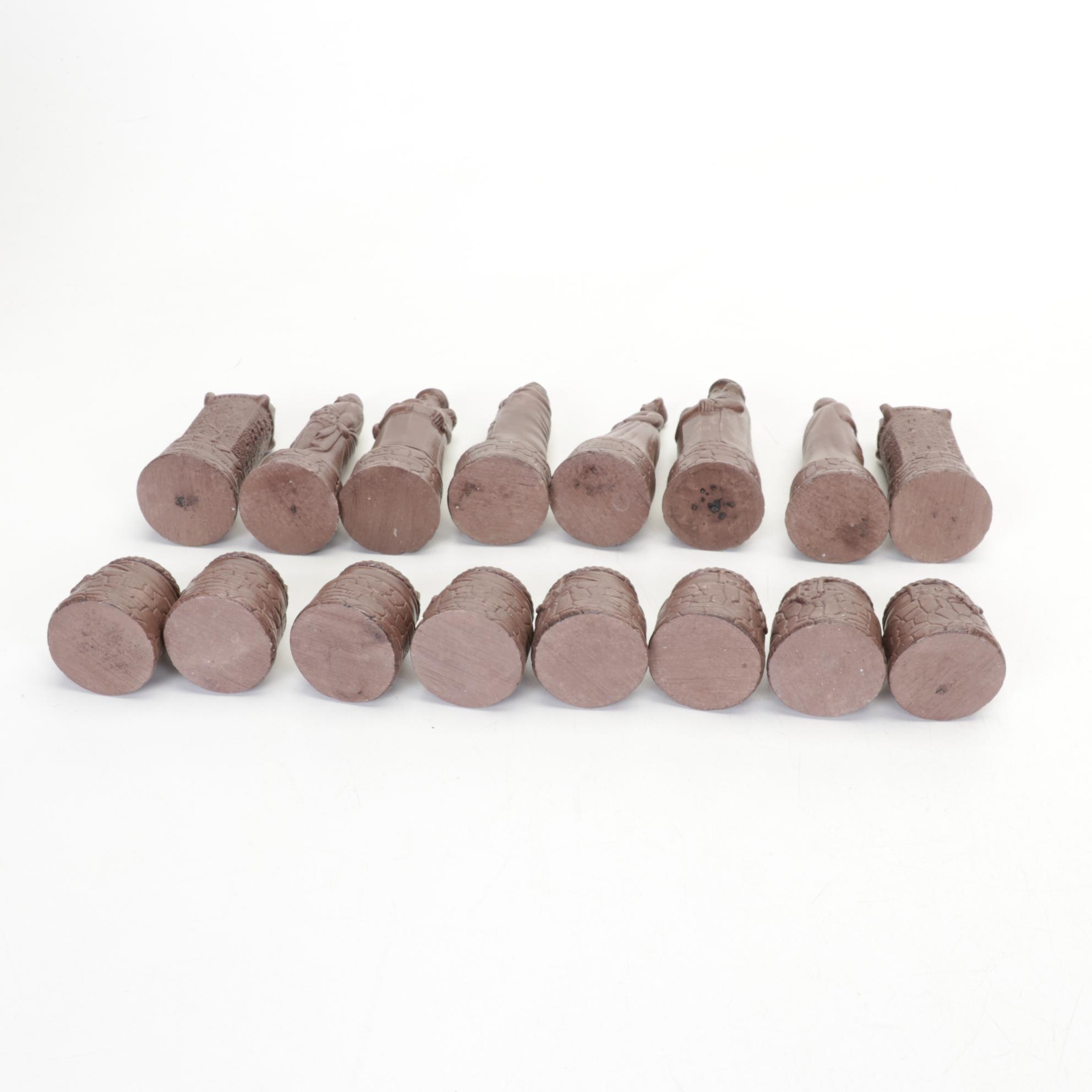 Berkeley "Scottish Heritage" Chess Set and Novelty British Royalty Chess Set