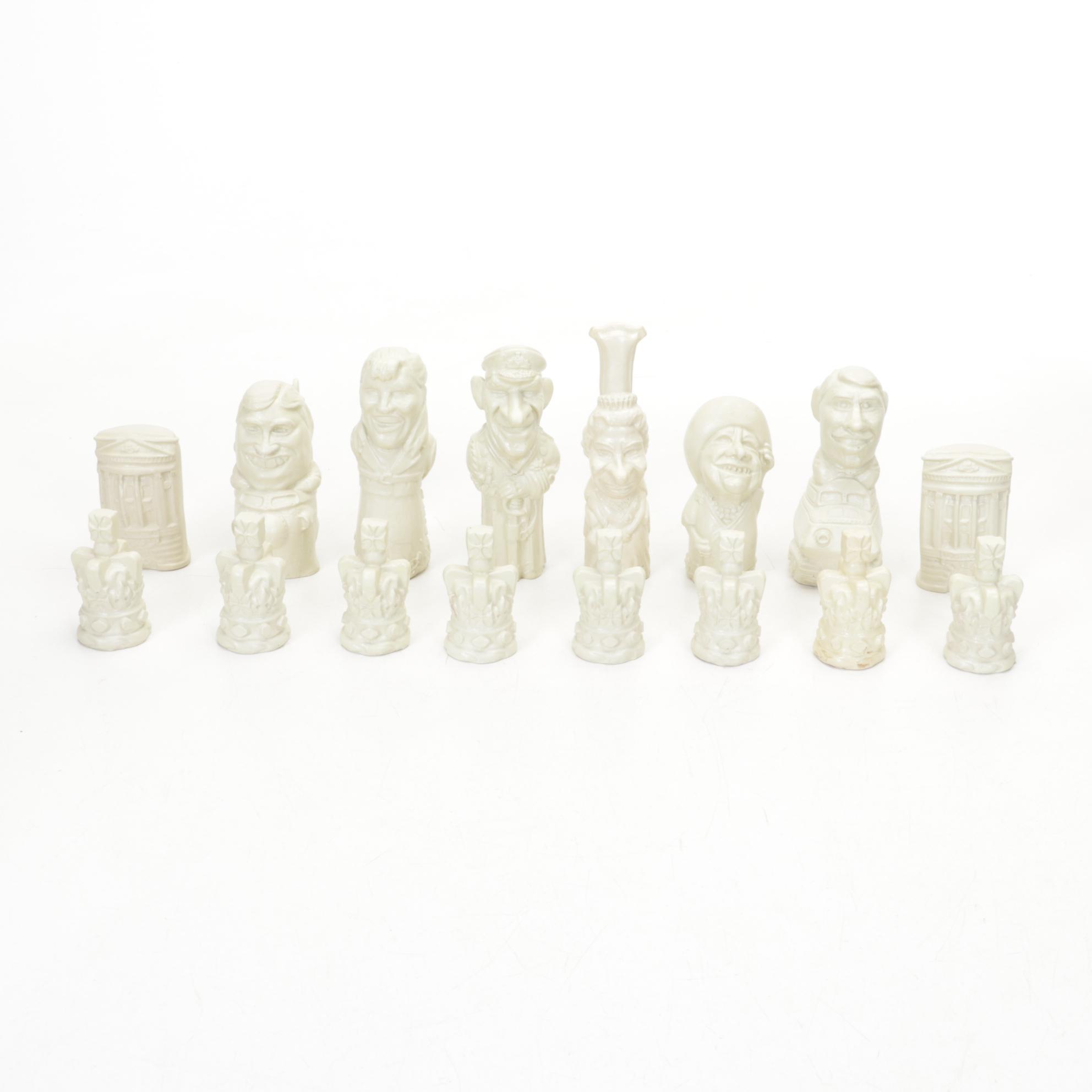 Berkeley "Scottish Heritage" Chess Set and Novelty British Royalty Chess Set