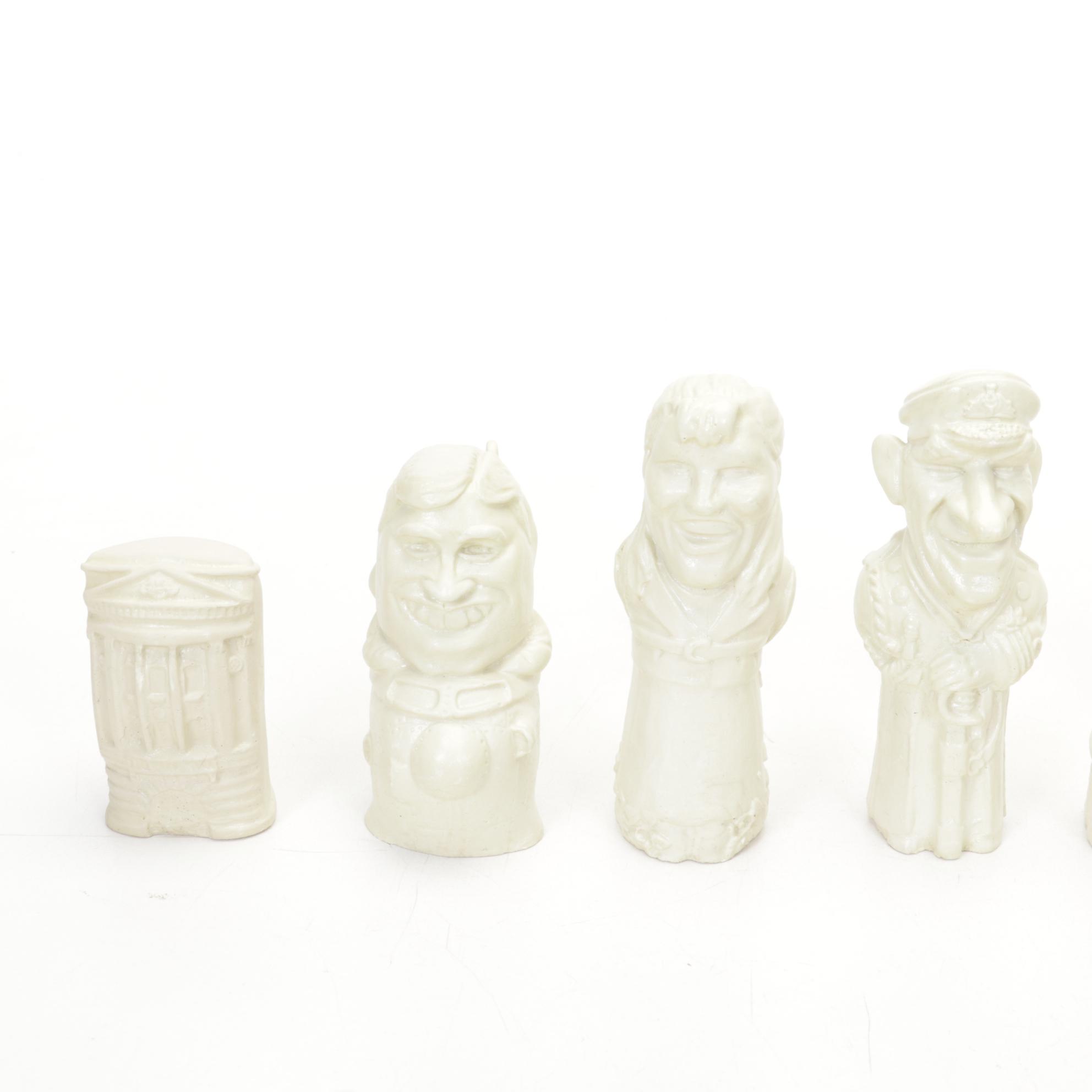 Berkeley "Scottish Heritage" Chess Set and Novelty British Royalty Chess Set