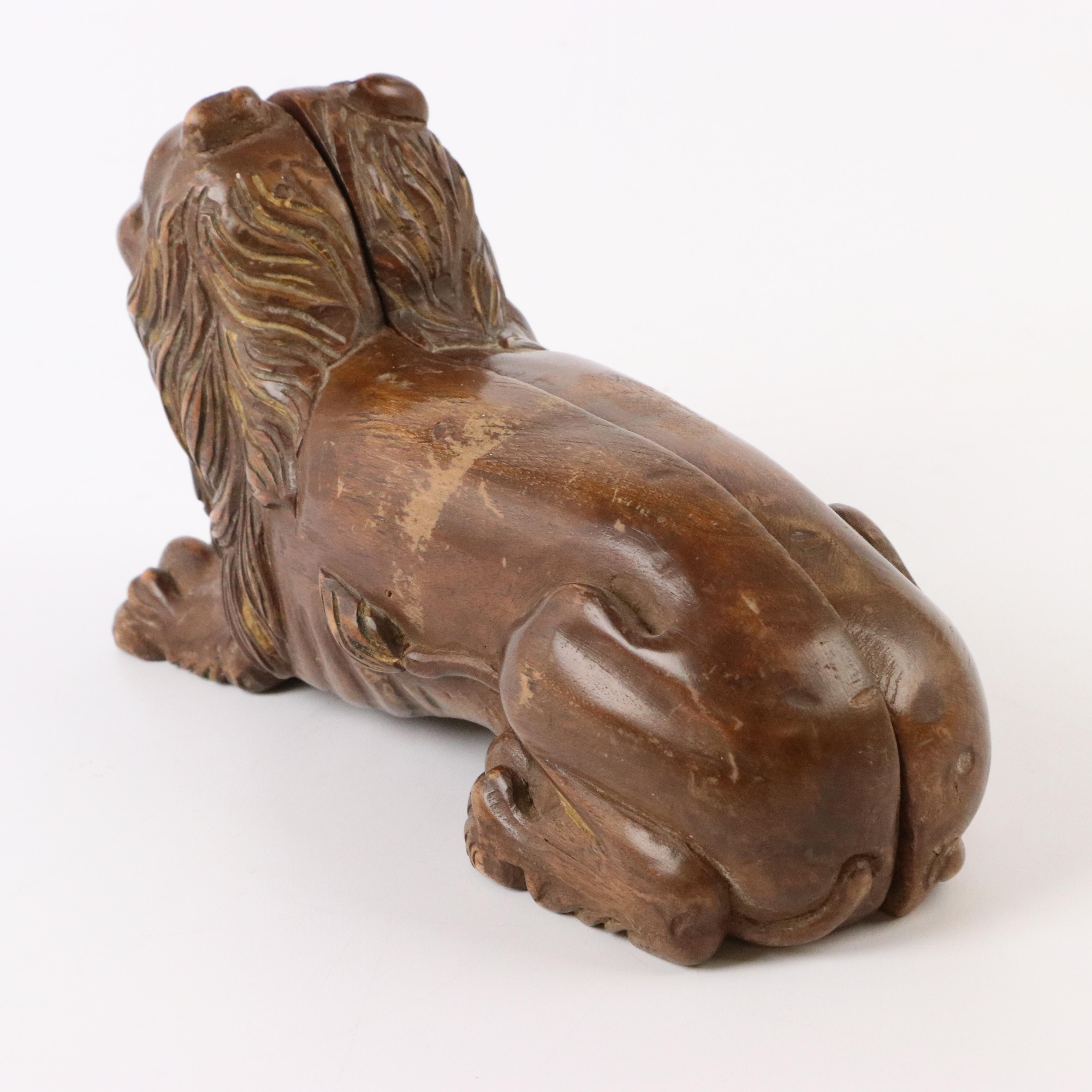 Carved Wood Lion Figural Wall Décor, Mid-20th Century