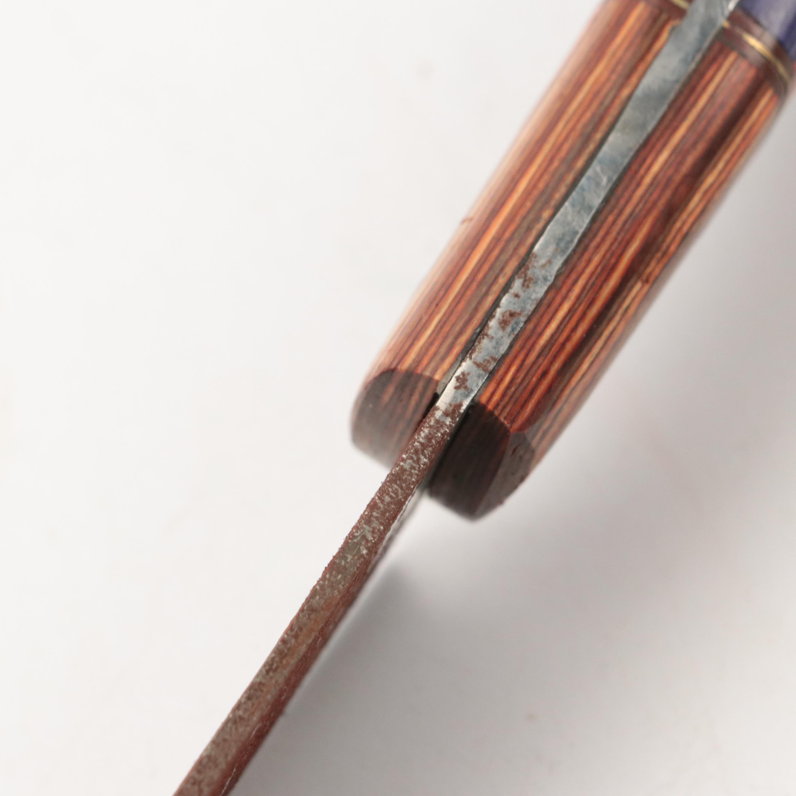 Hand-Crafted Damascus Steel Fixed Blade Knives with Leather Scabbards