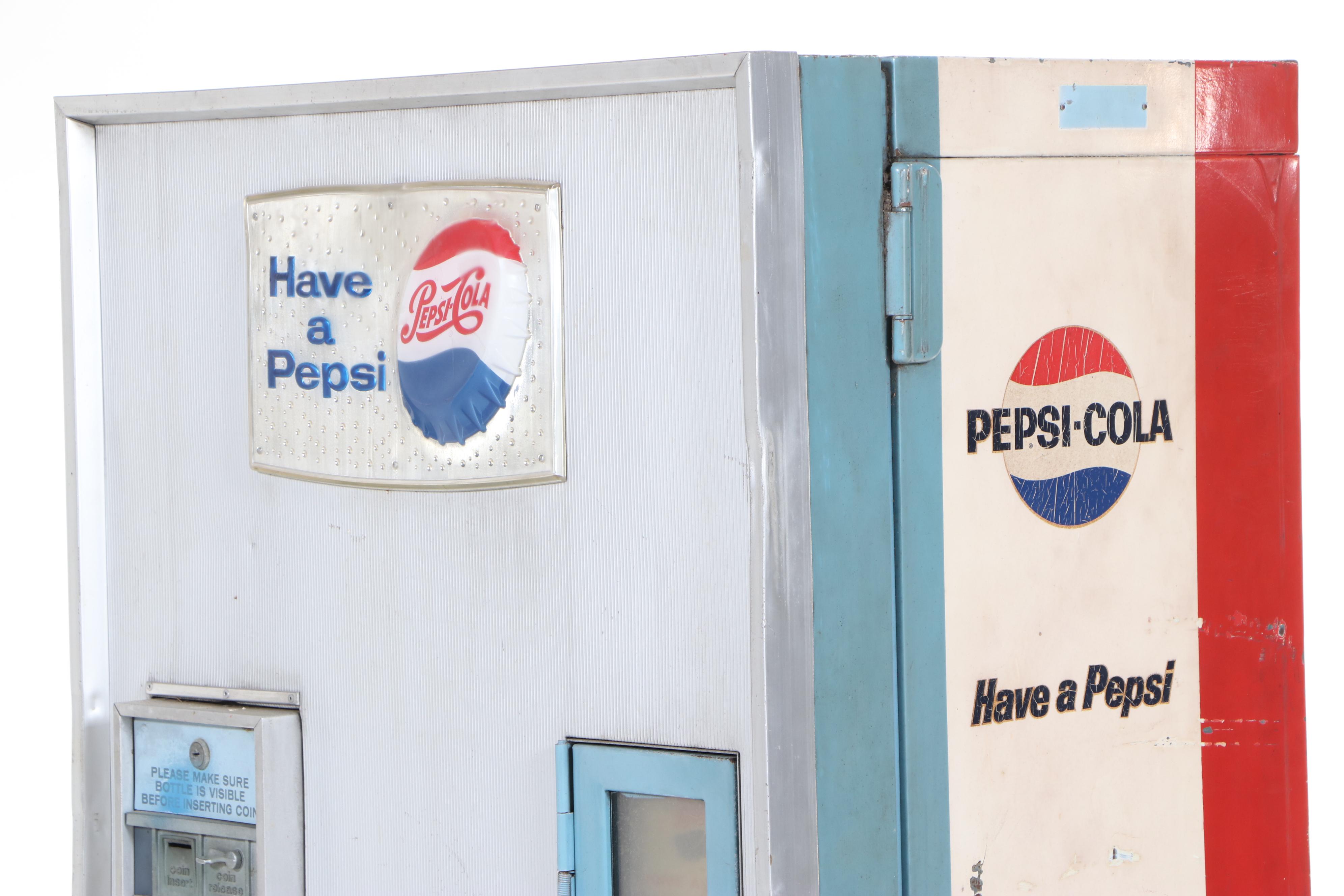 LaCrosse Pepsi Vending Machine, Mid20th Century EBTH