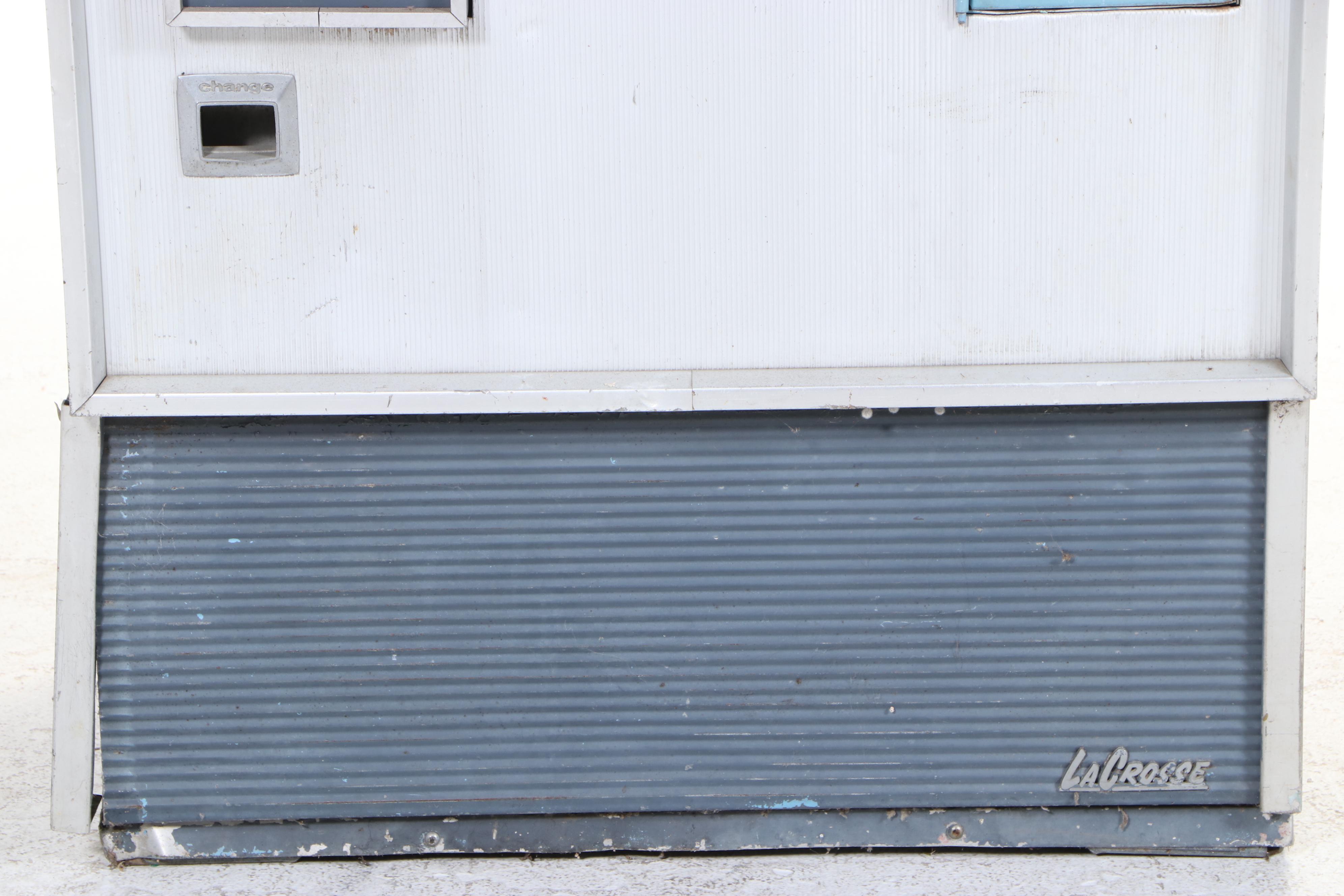 LaCrosse Pepsi Vending Machine, Mid20th Century EBTH