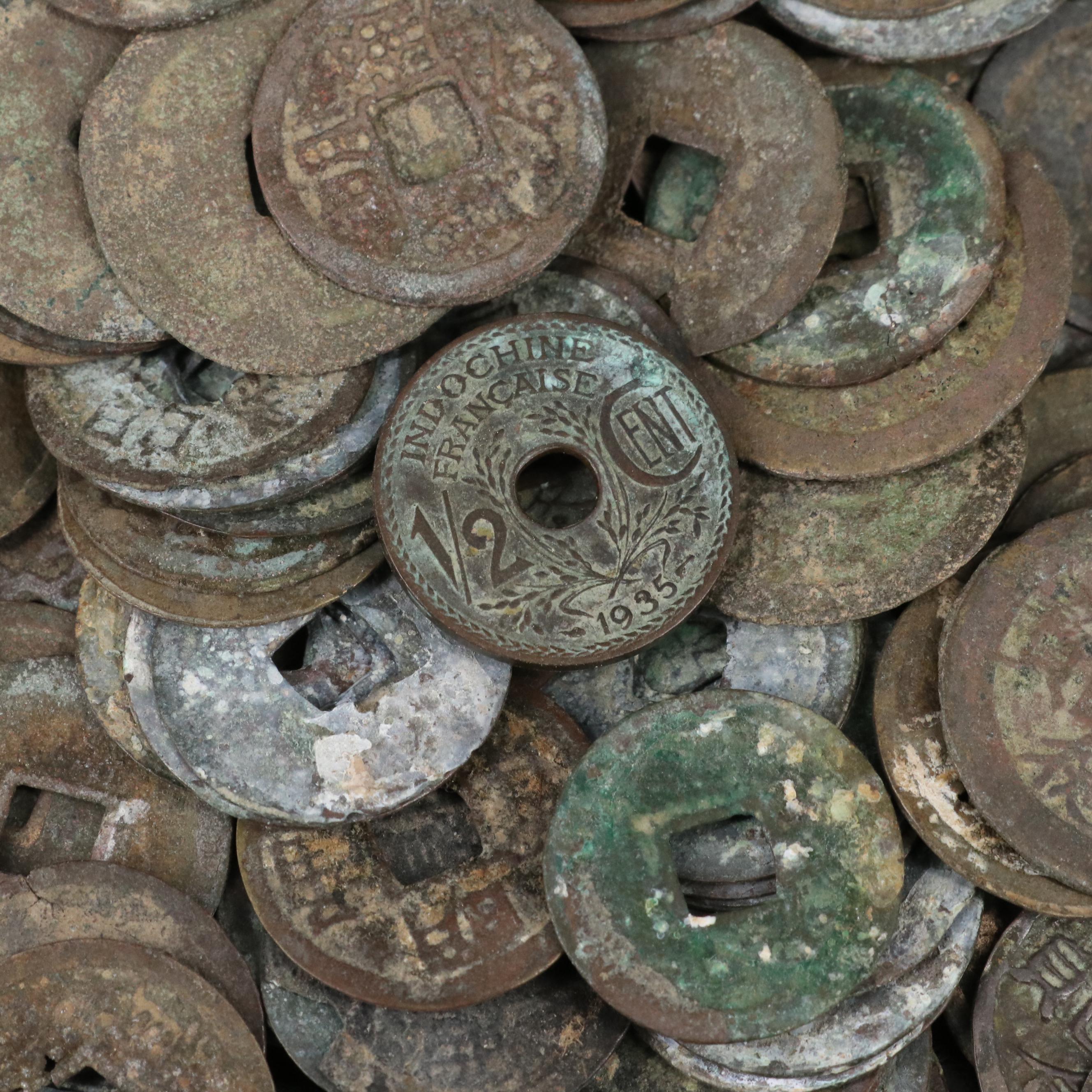 Collection of More Than 370 Chinese Cash Coins
