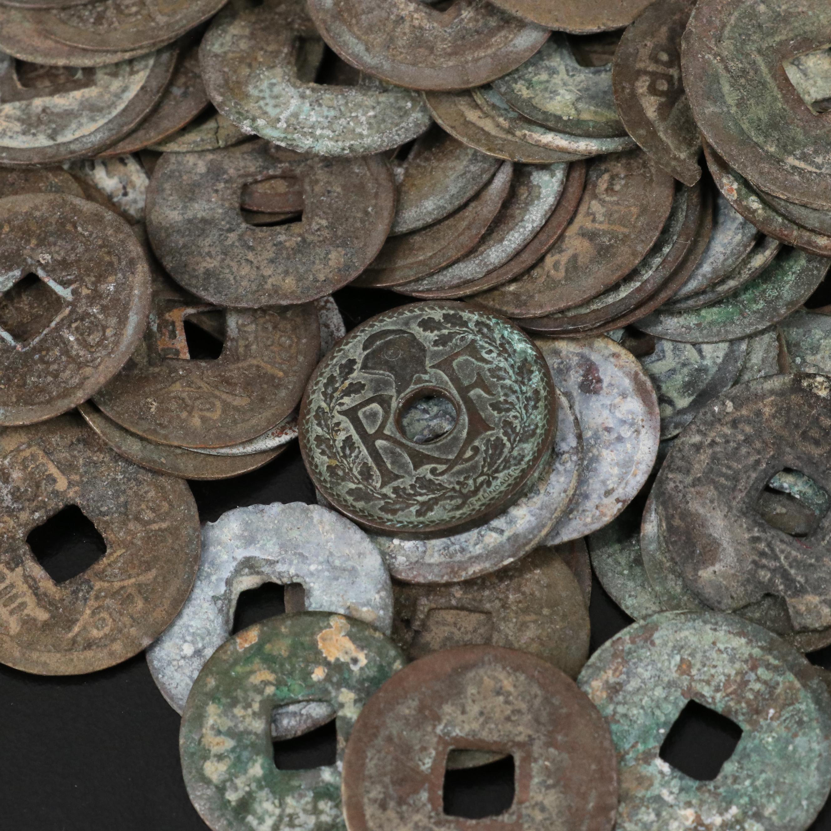 Collection of More Than 370 Chinese Cash Coins
