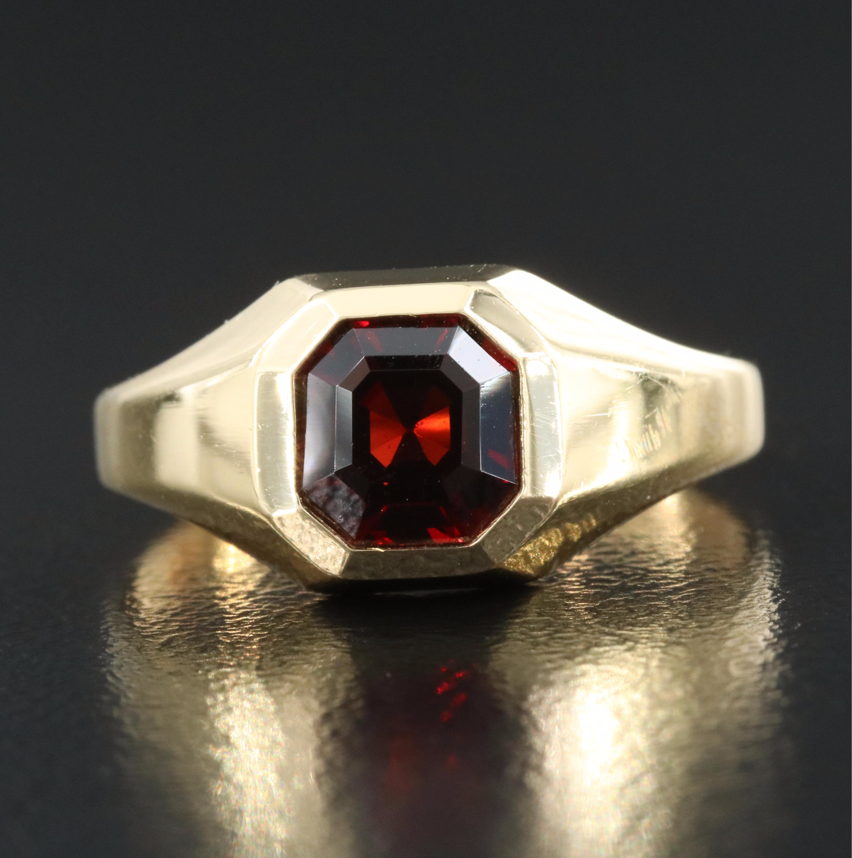 18K Garnet Ring