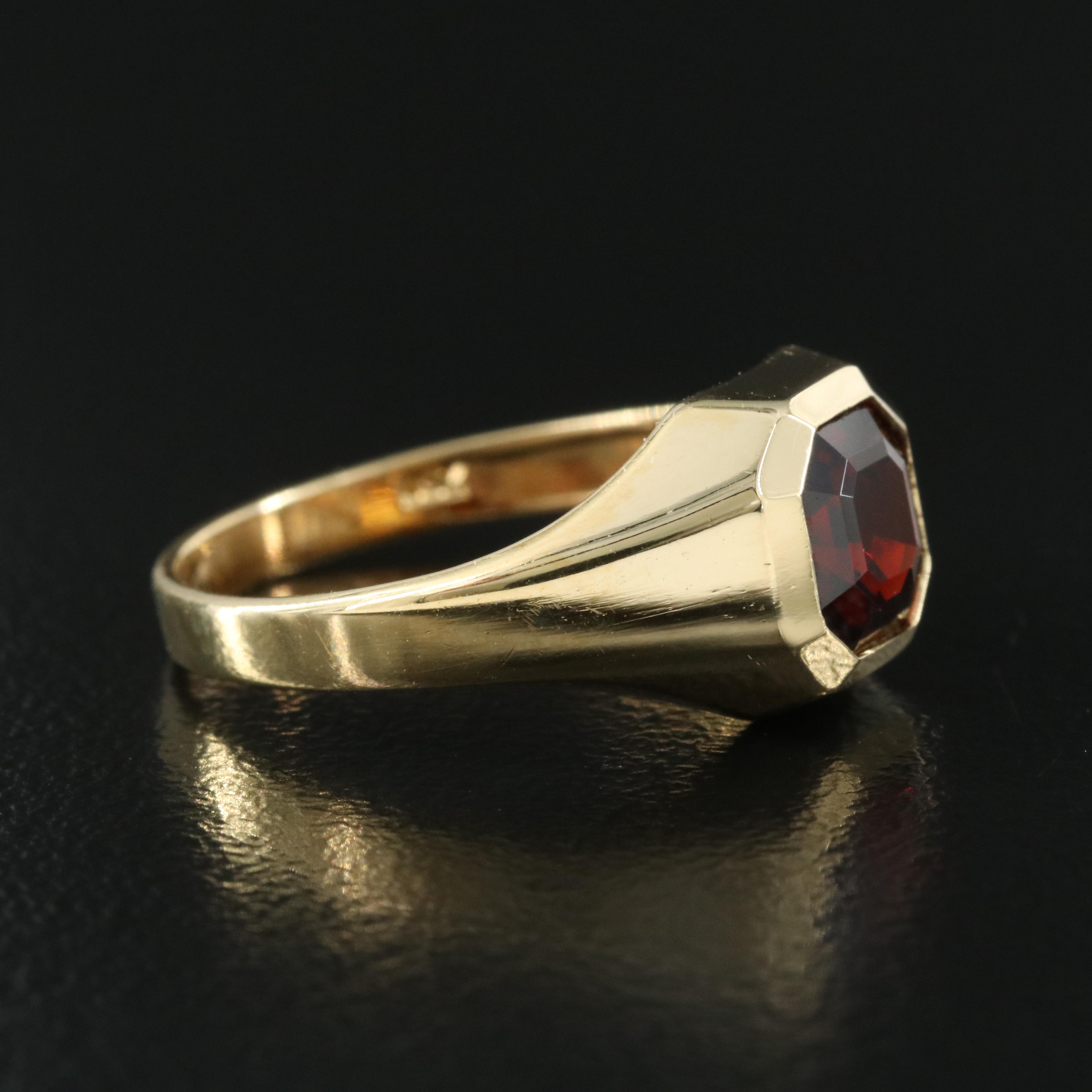 18K Garnet Ring