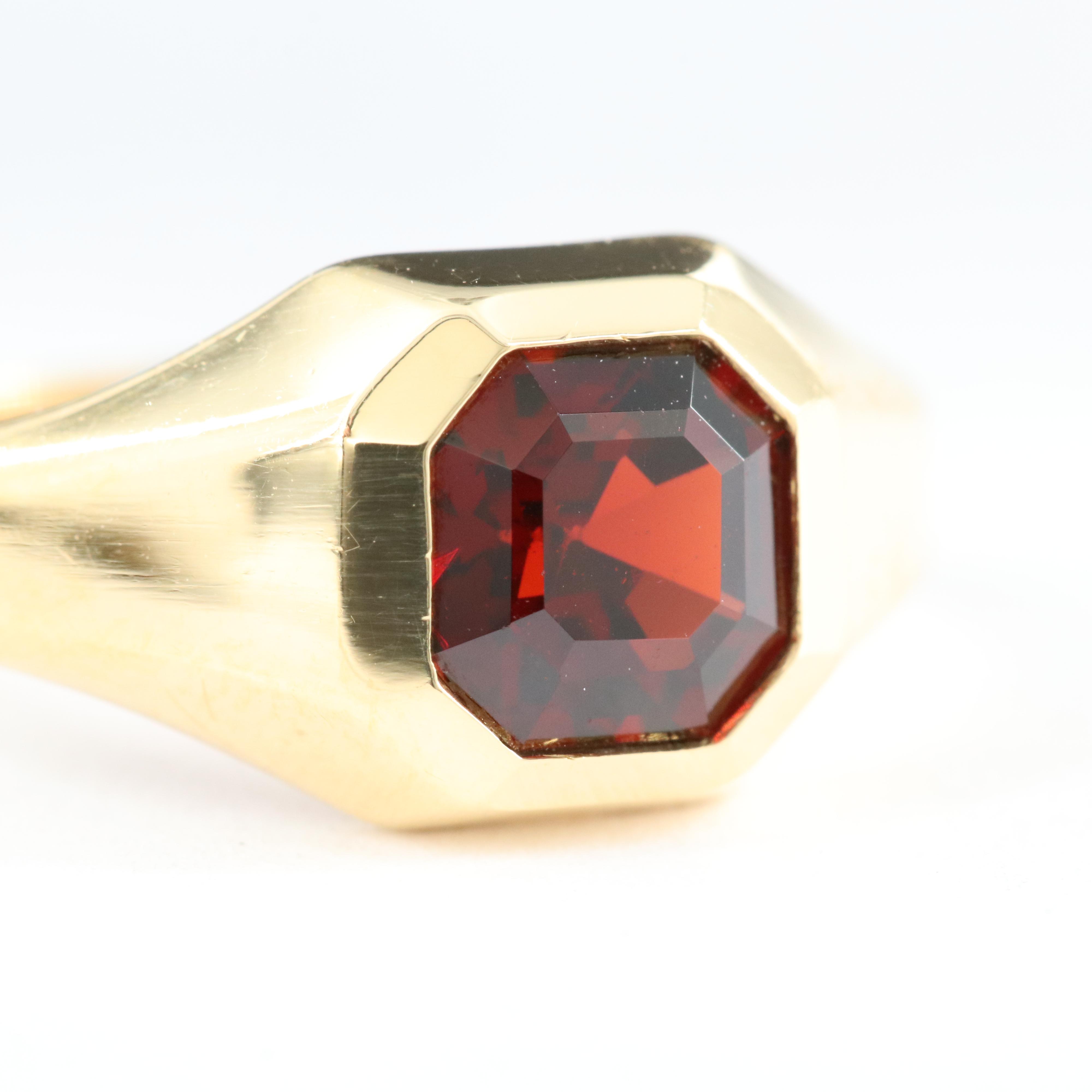 18K Garnet Ring