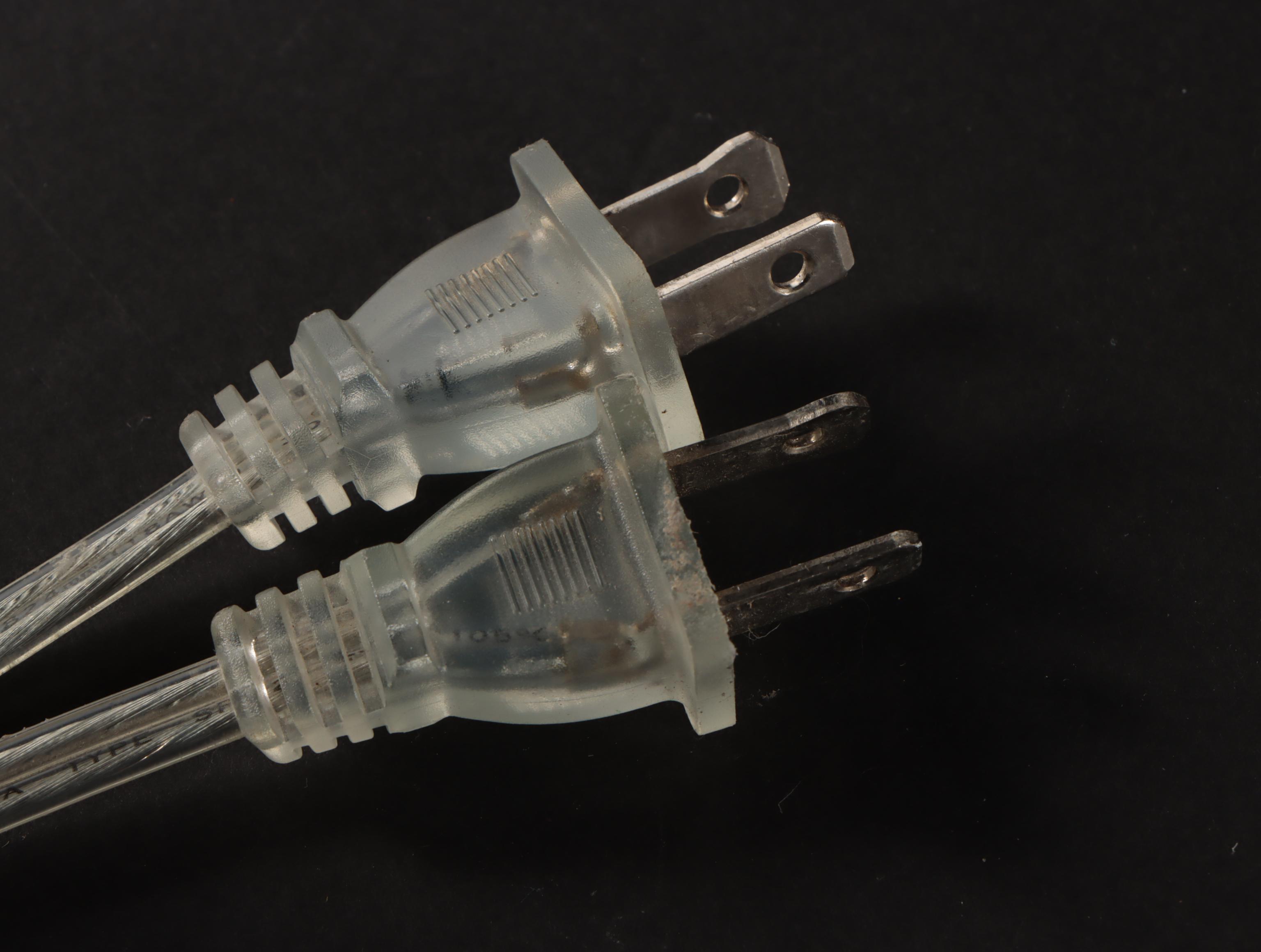 Contemporary Brass Rectangle Table Lamps With Cube Shades