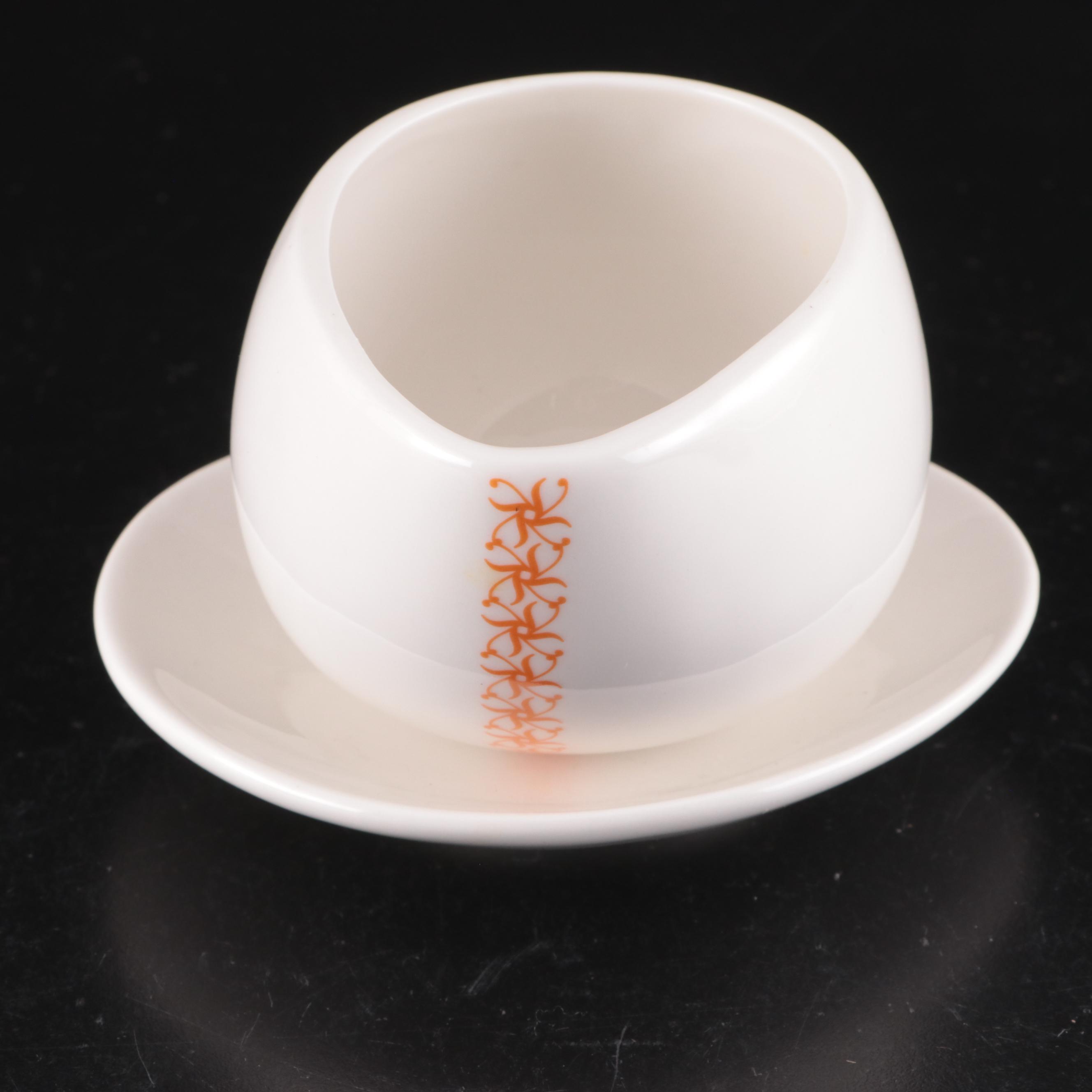 Le Creuset Chiffon Pink Stoneware Flower Ramekins with Max Brenner Hug Mug