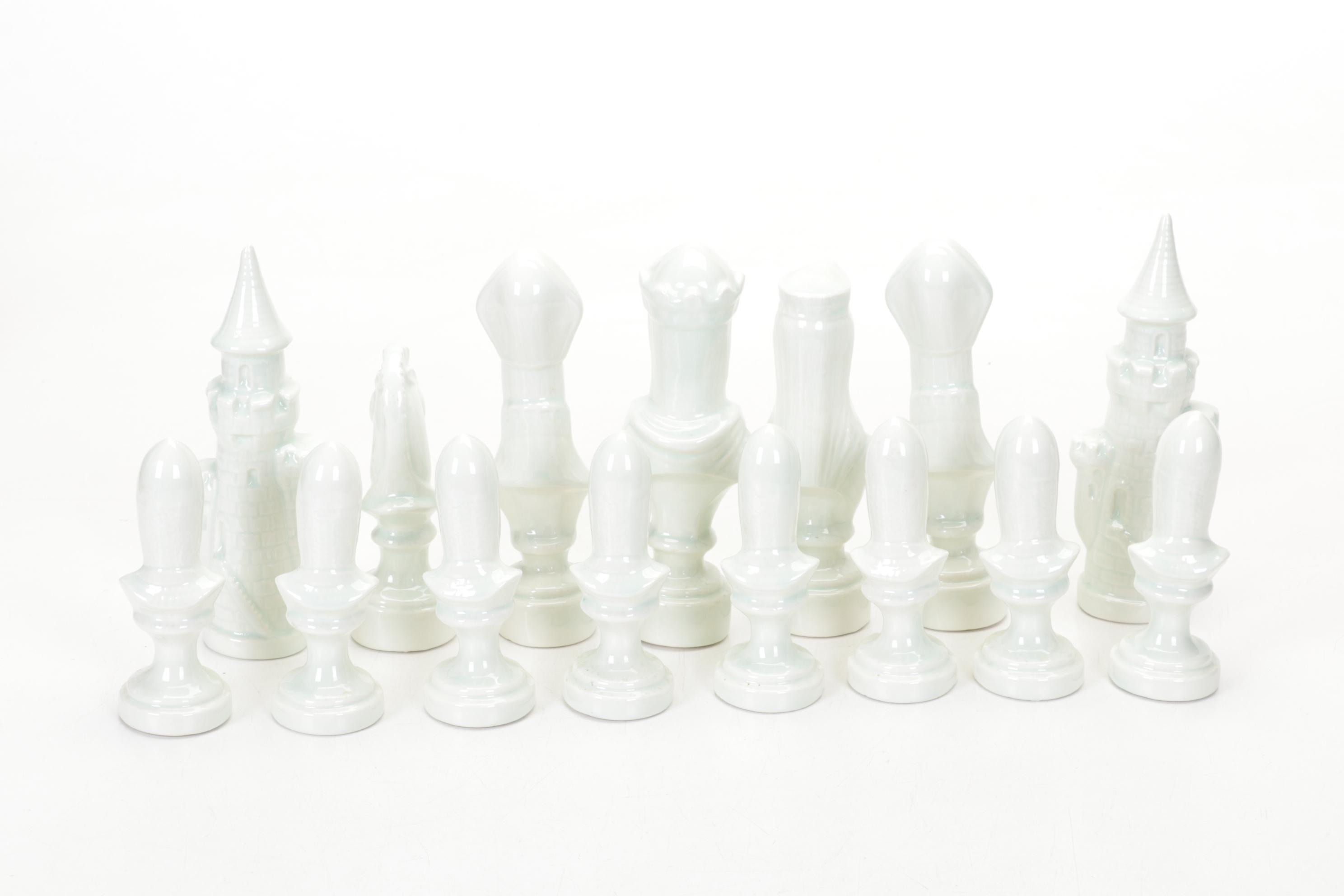 Scioto Medieval Chess Set in Iridescent White & Tan With Nautical Set and Board