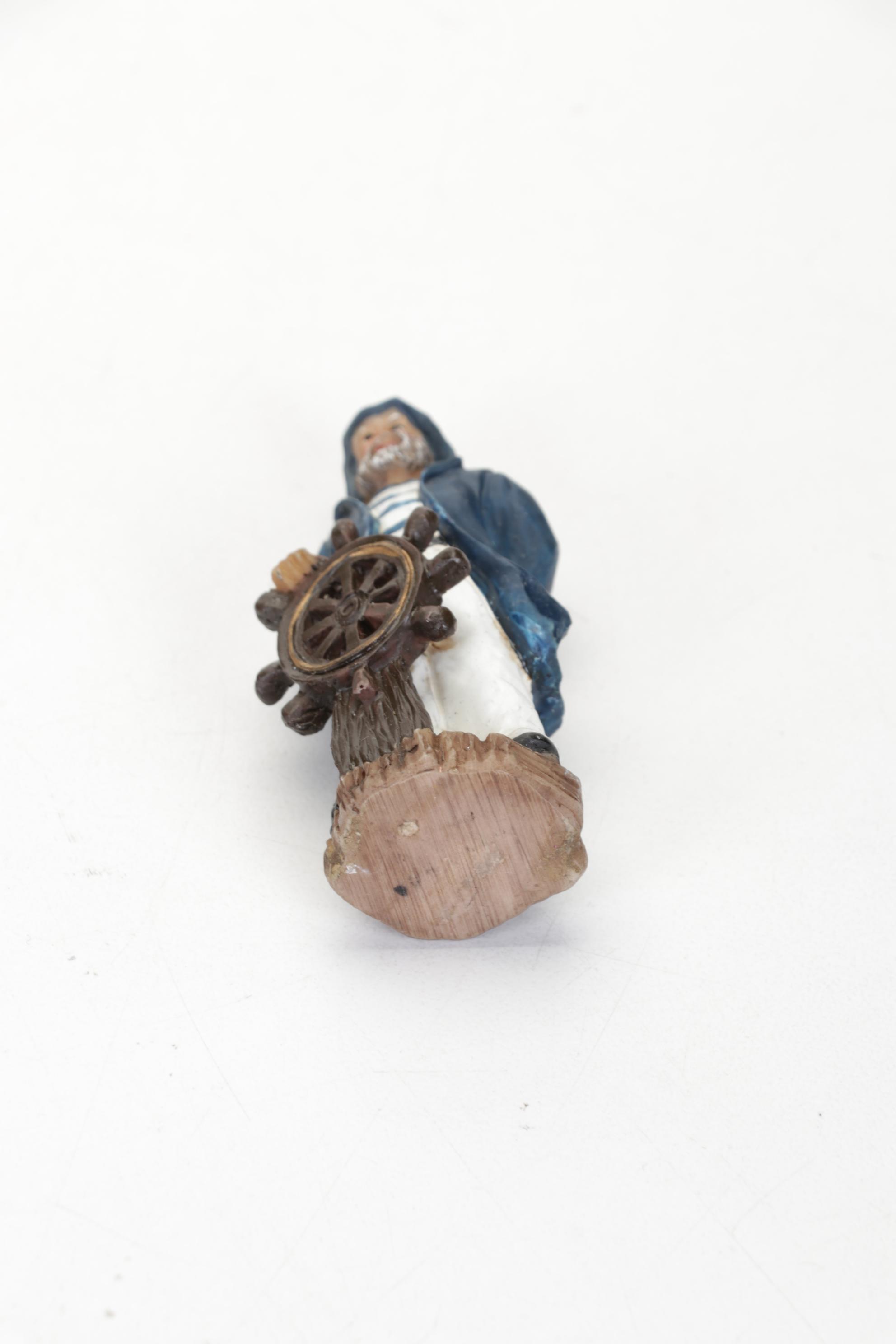 Scioto Medieval Chess Set in Iridescent White & Tan With Nautical Set and Board