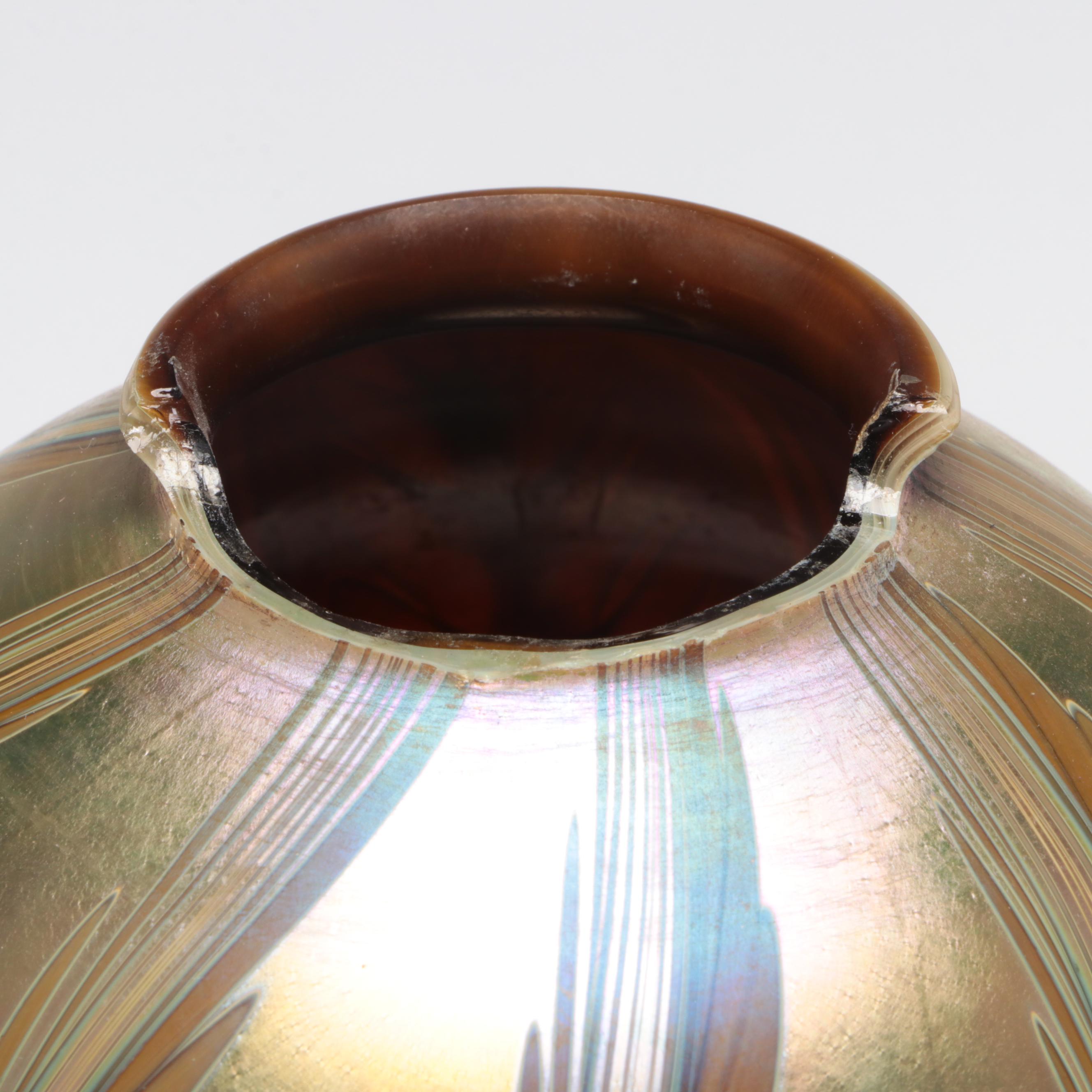 Carl Radke for Phoenix Studios Pulled feather Art Glass Table Lamp with Shade