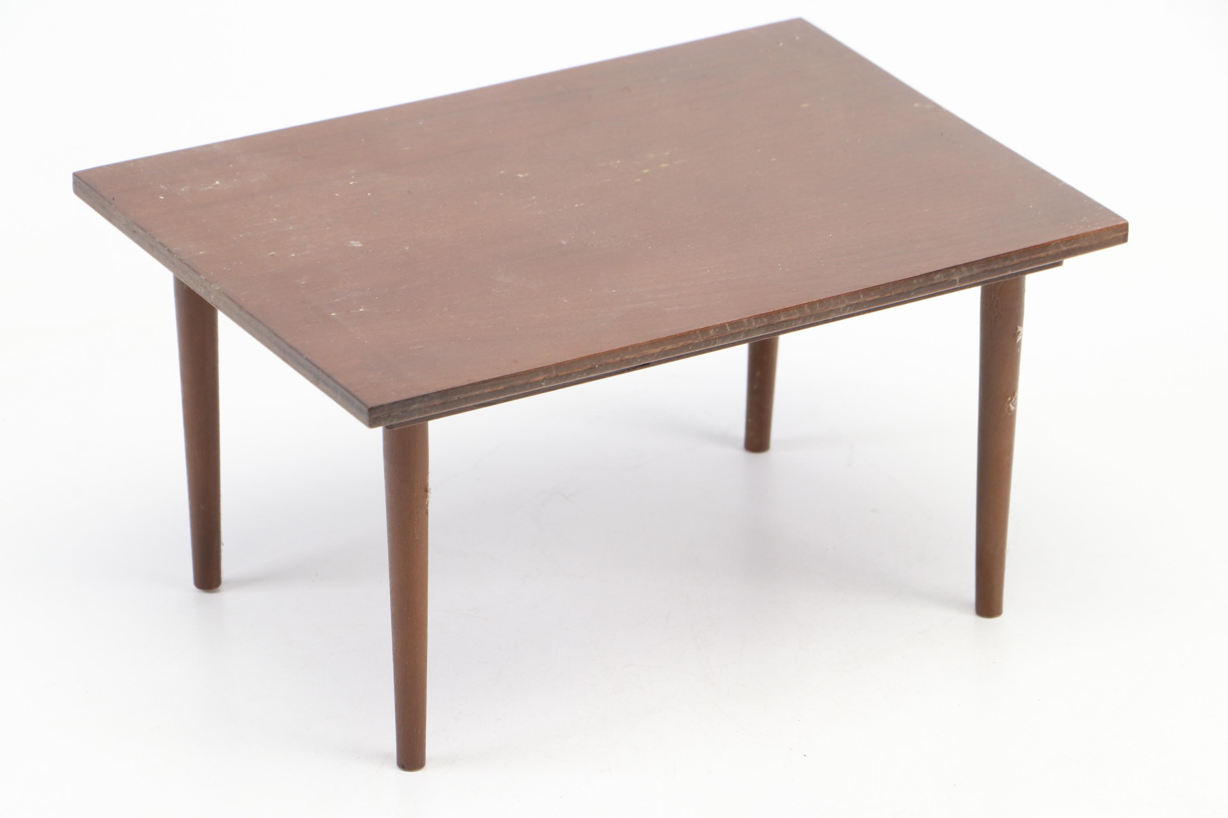 Mattel "Modern" Living Room Furniture and Dining Table