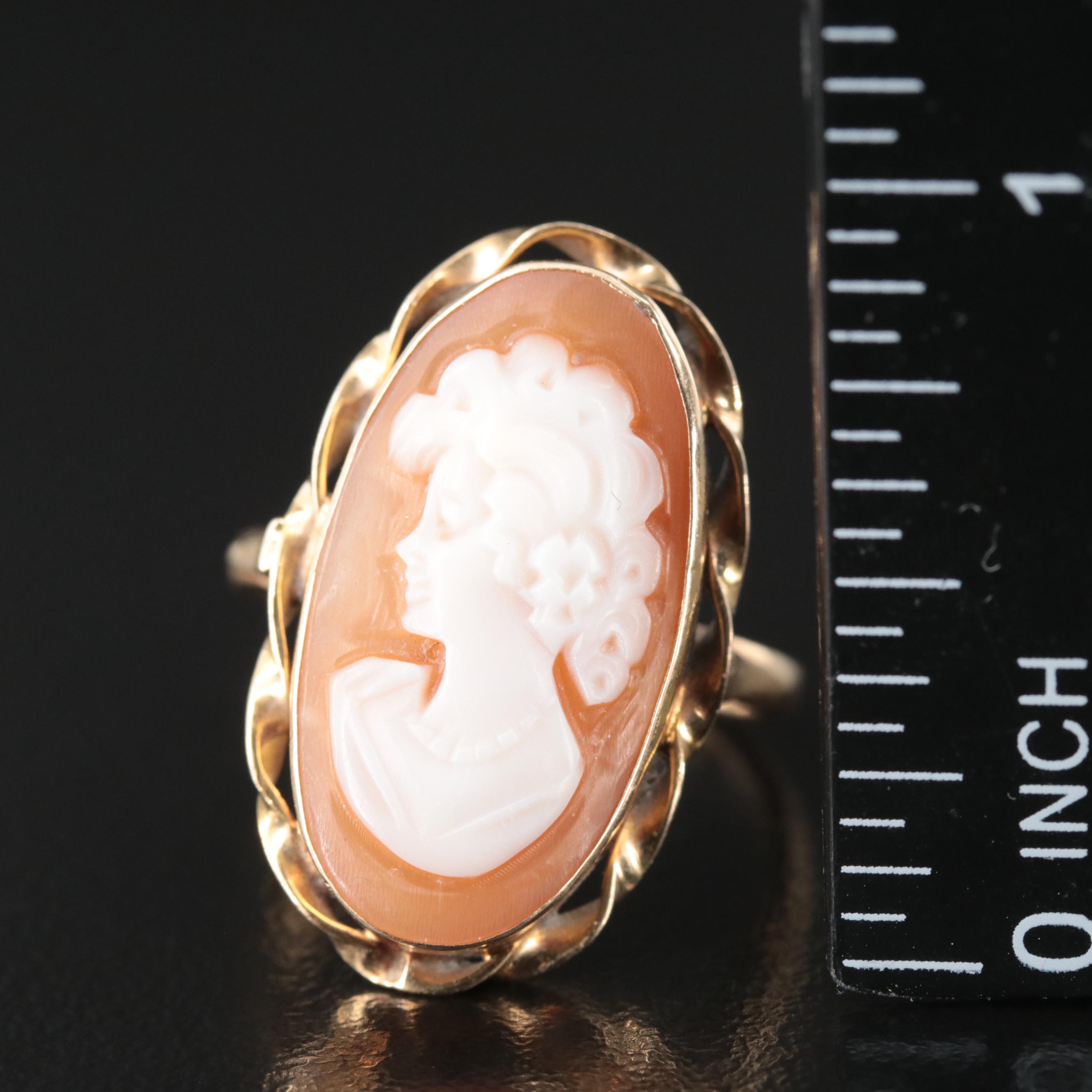 Italian 14K Shell Cameo Ring