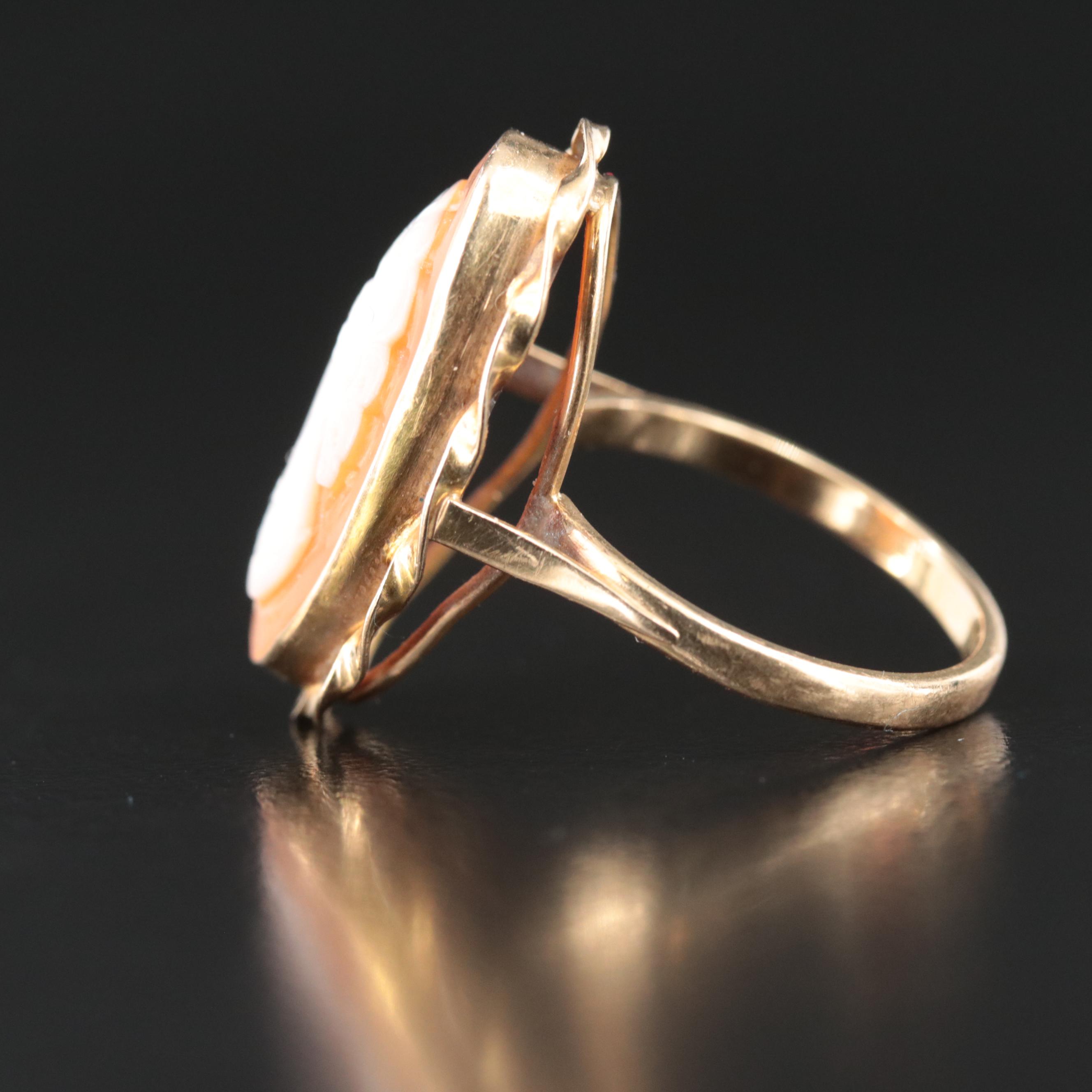 Italian 14K Shell Cameo Ring