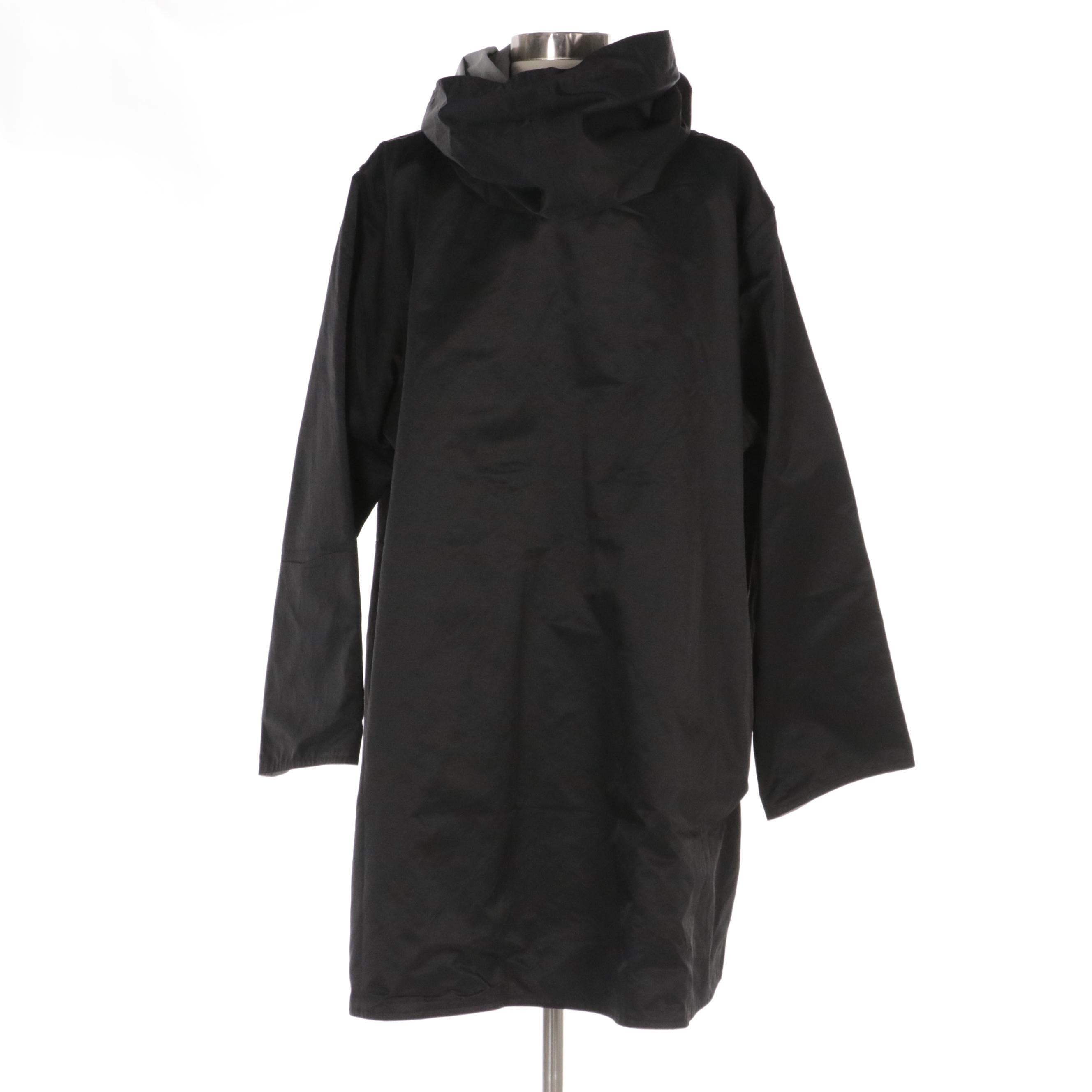 Eileen Fisher Reversible Hooded Raincoat in Black/Grey EBTH