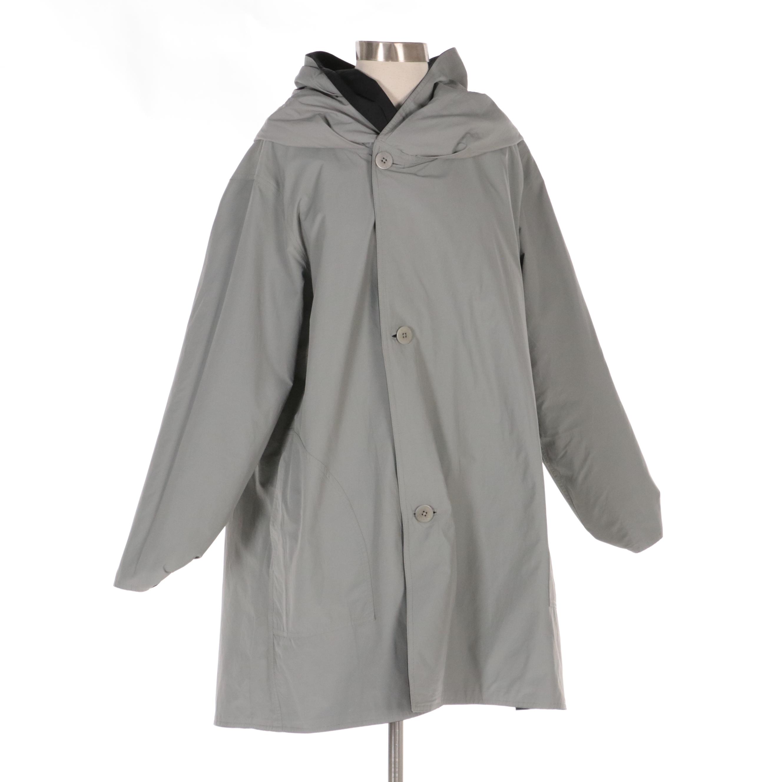 Eileen Fisher Reversible Hooded Raincoat in Black/Grey EBTH