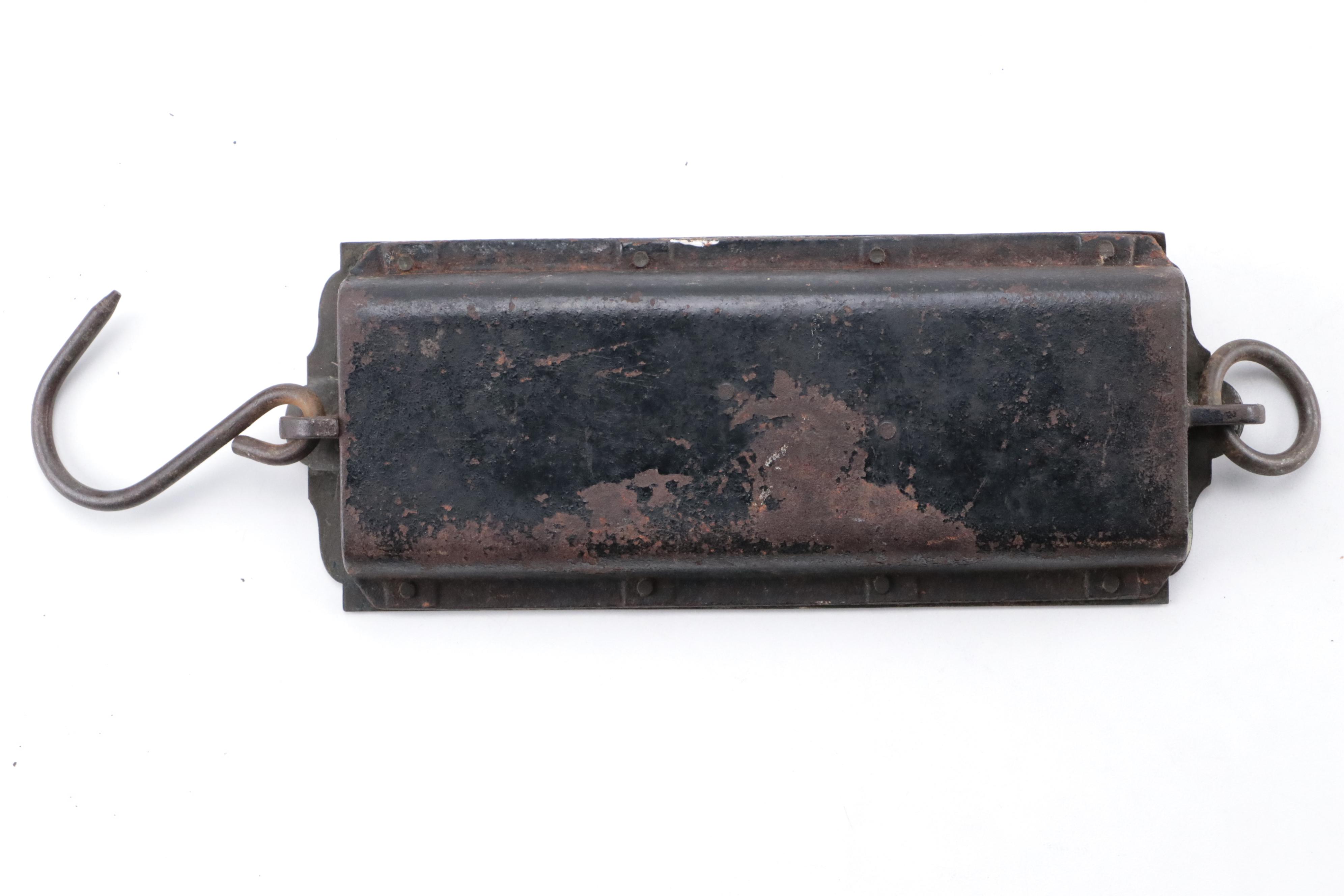 Wagner Cast Iron Dutch Oven with Trivet and Spring Scale