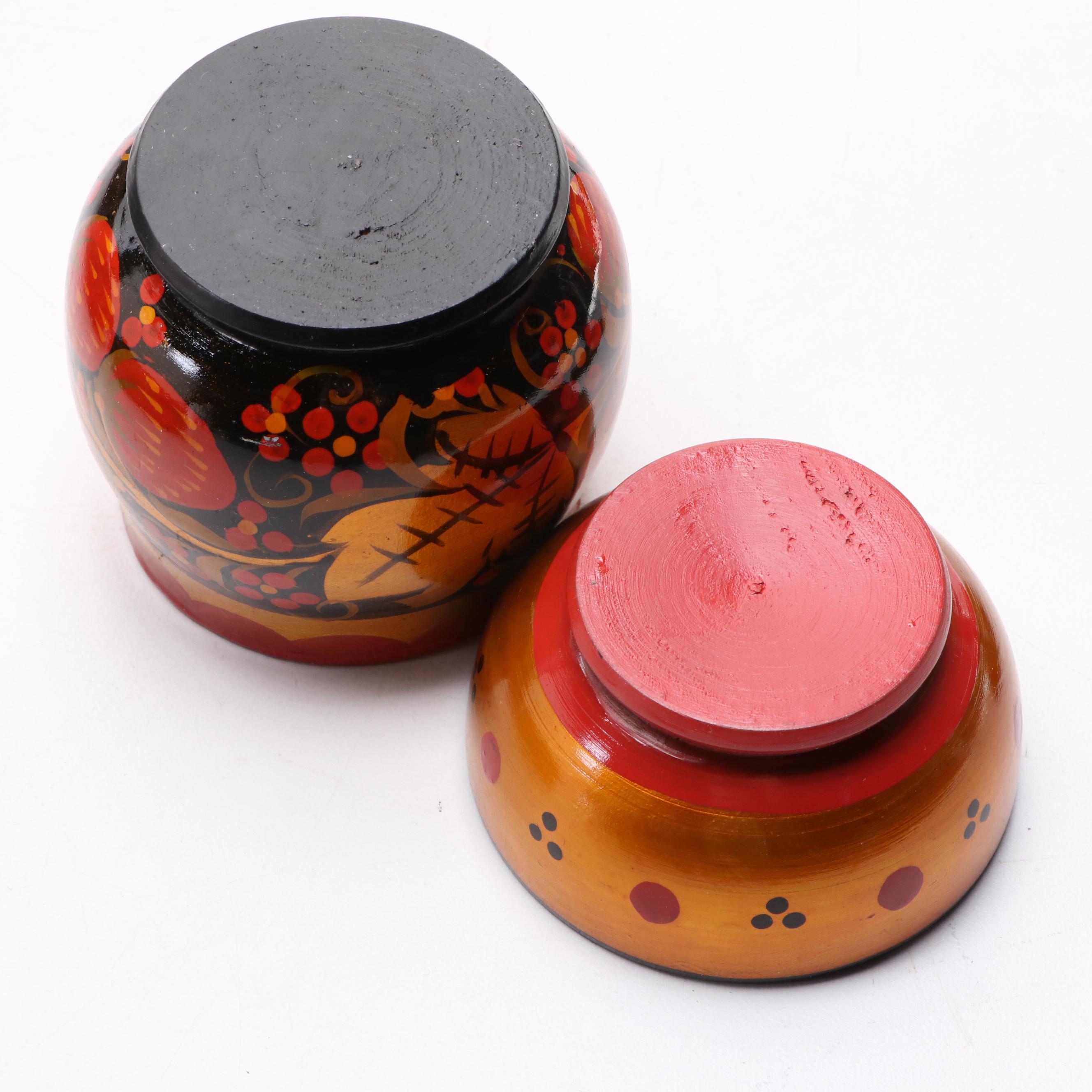 Sargadelos Porcelain Spanish Mask with Other East Asian and Russian Décor