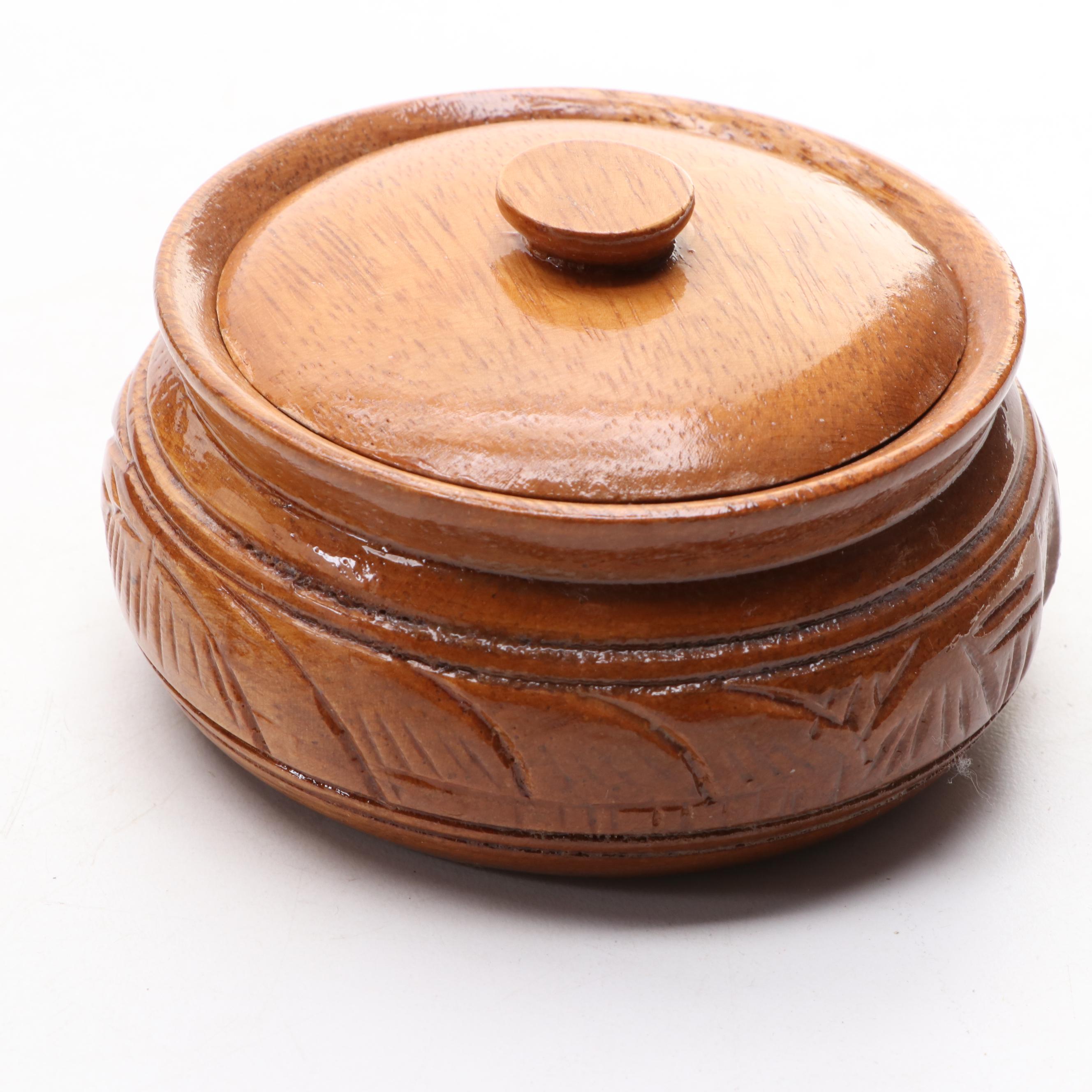 Sargadelos Porcelain Spanish Mask with Other East Asian and Russian Décor