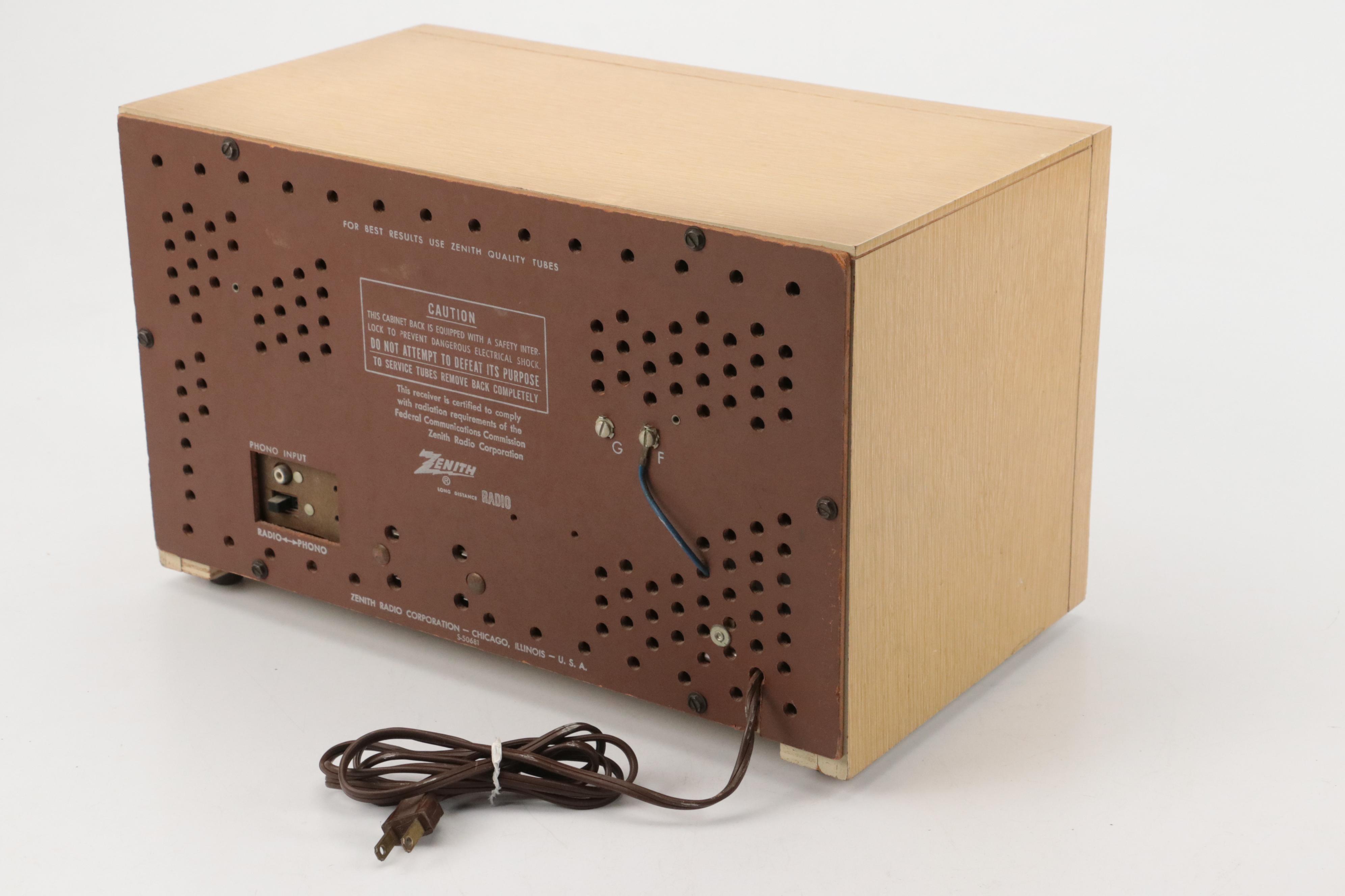 Zenith Radio Corporation AM/FM Long Distance Radio, Mid-20th Century