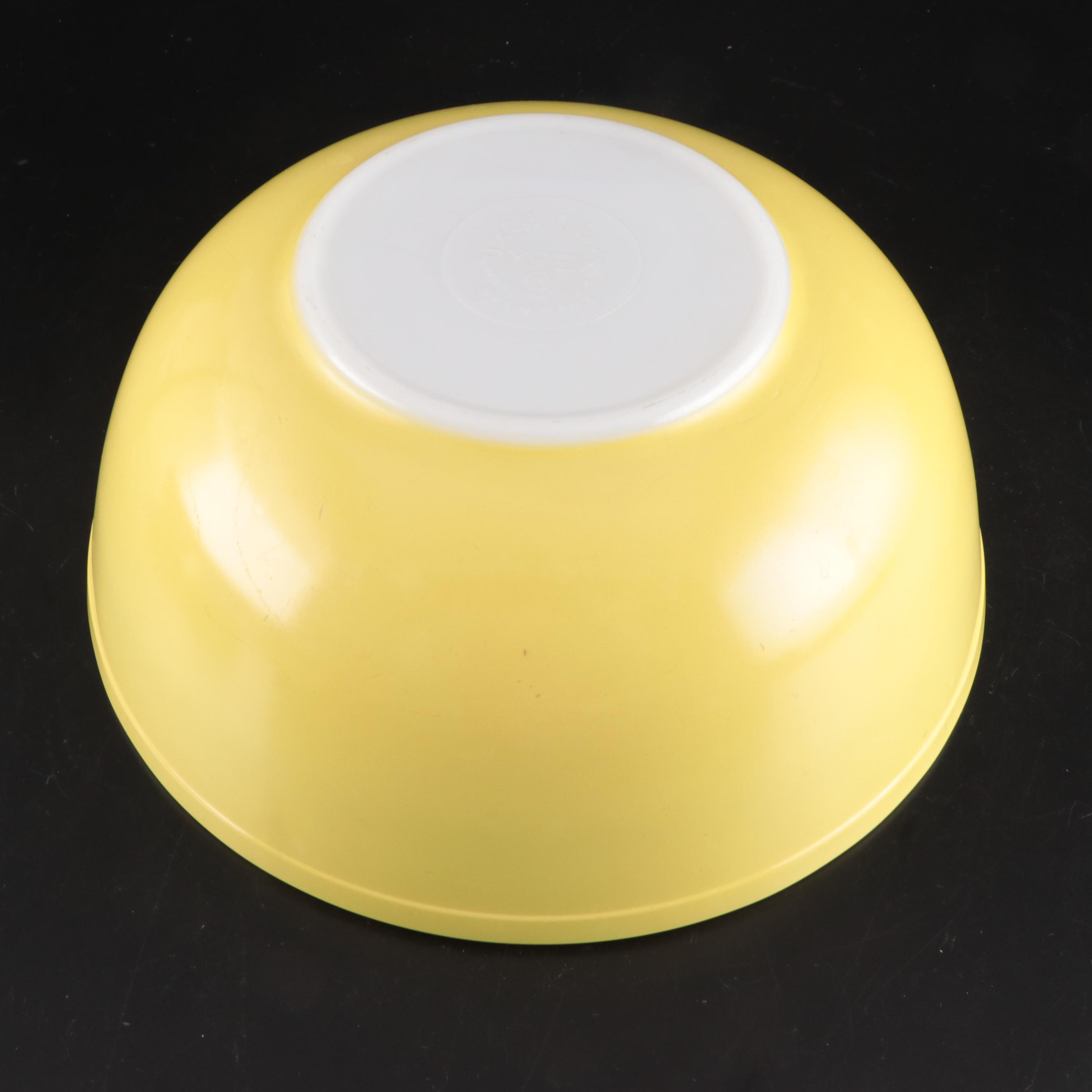 Pyrex "Primary Colors" Glass Mixing Bowls, Mid-20th Century