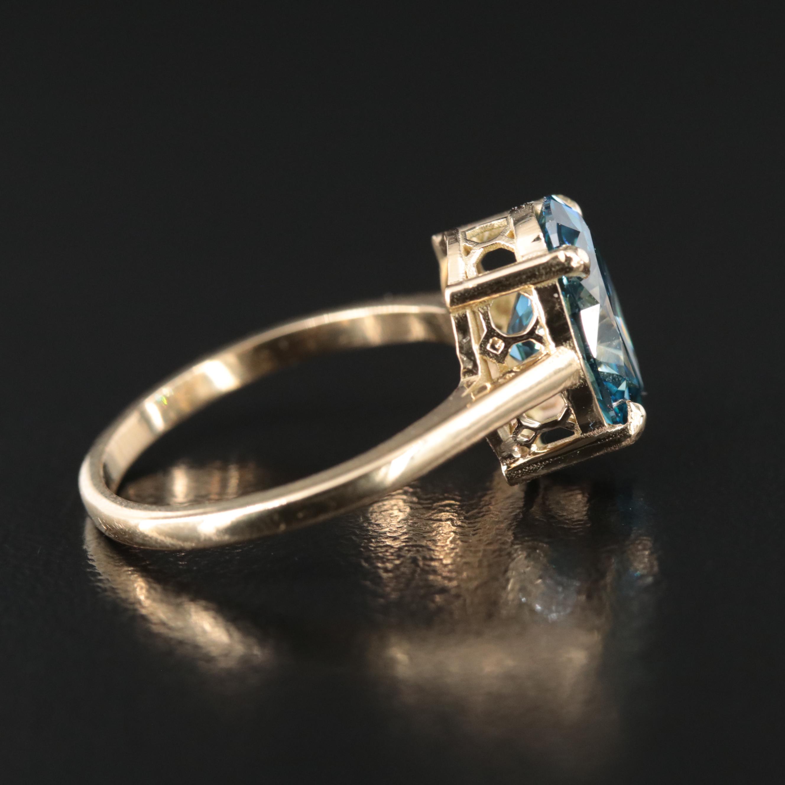 18K 3.38 CT (Origin Undetermined) Fancy Dark Blue Diamond Solitaire Ring