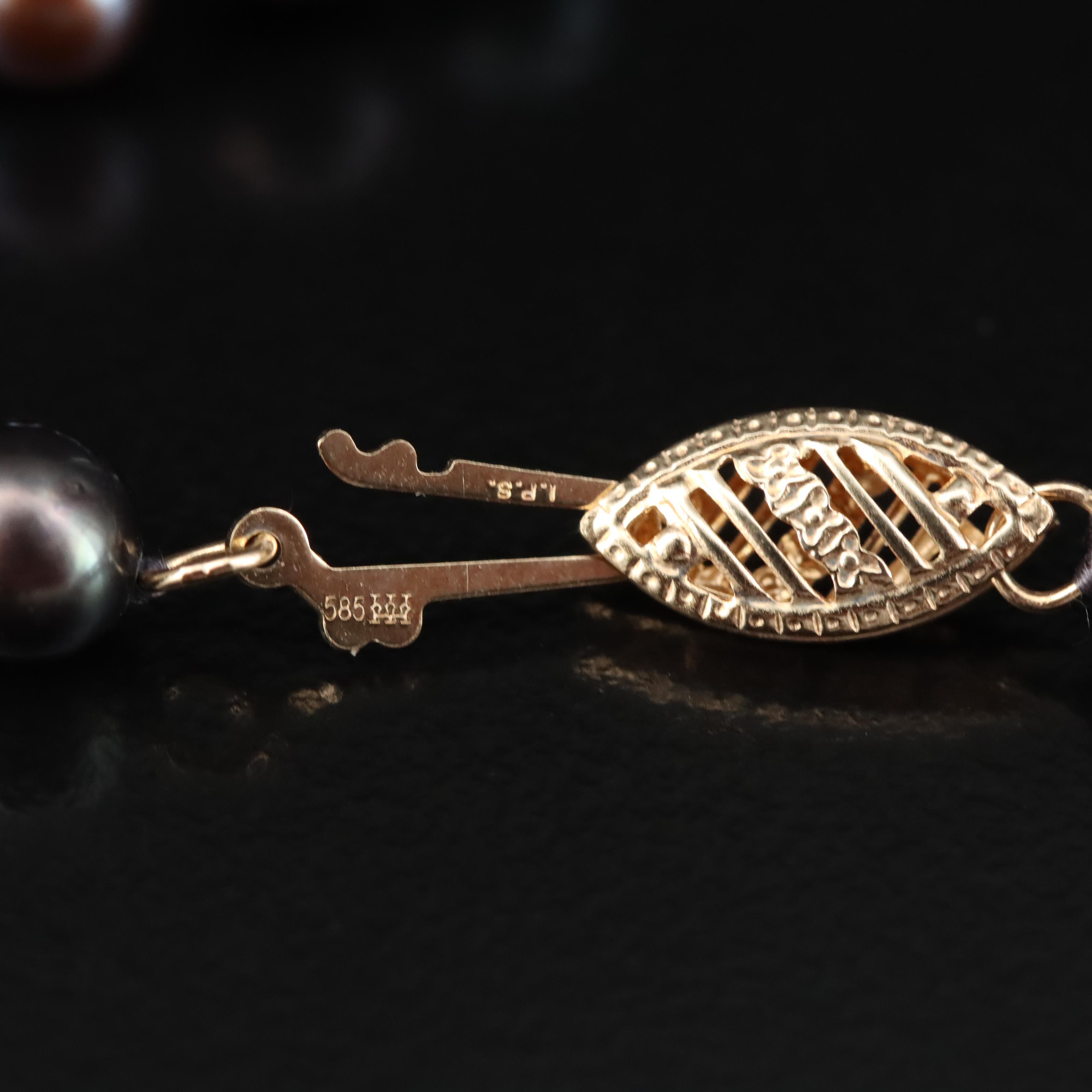 Pearl Necklace with 14K Clasp