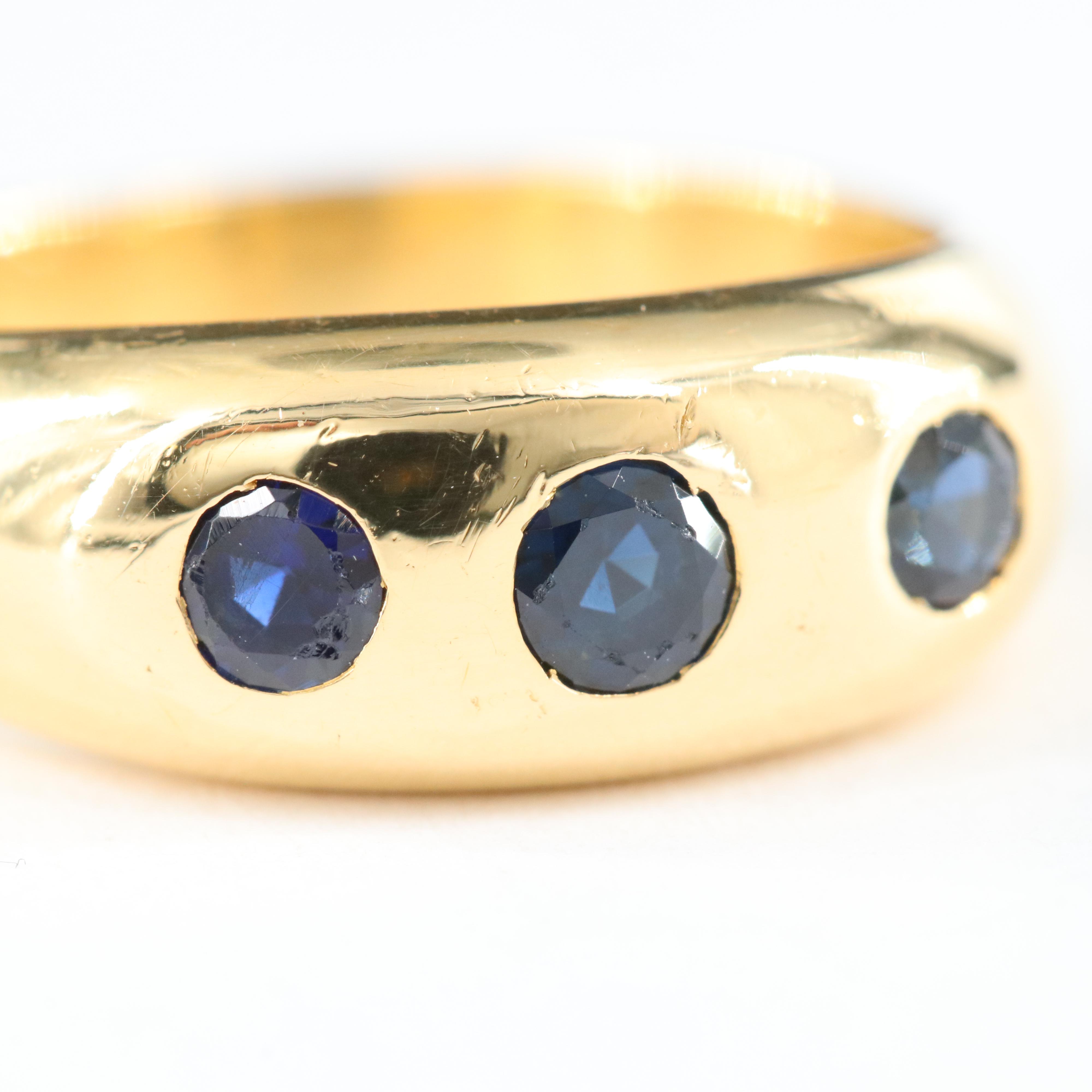 18K Flush Set Sapphire Ring