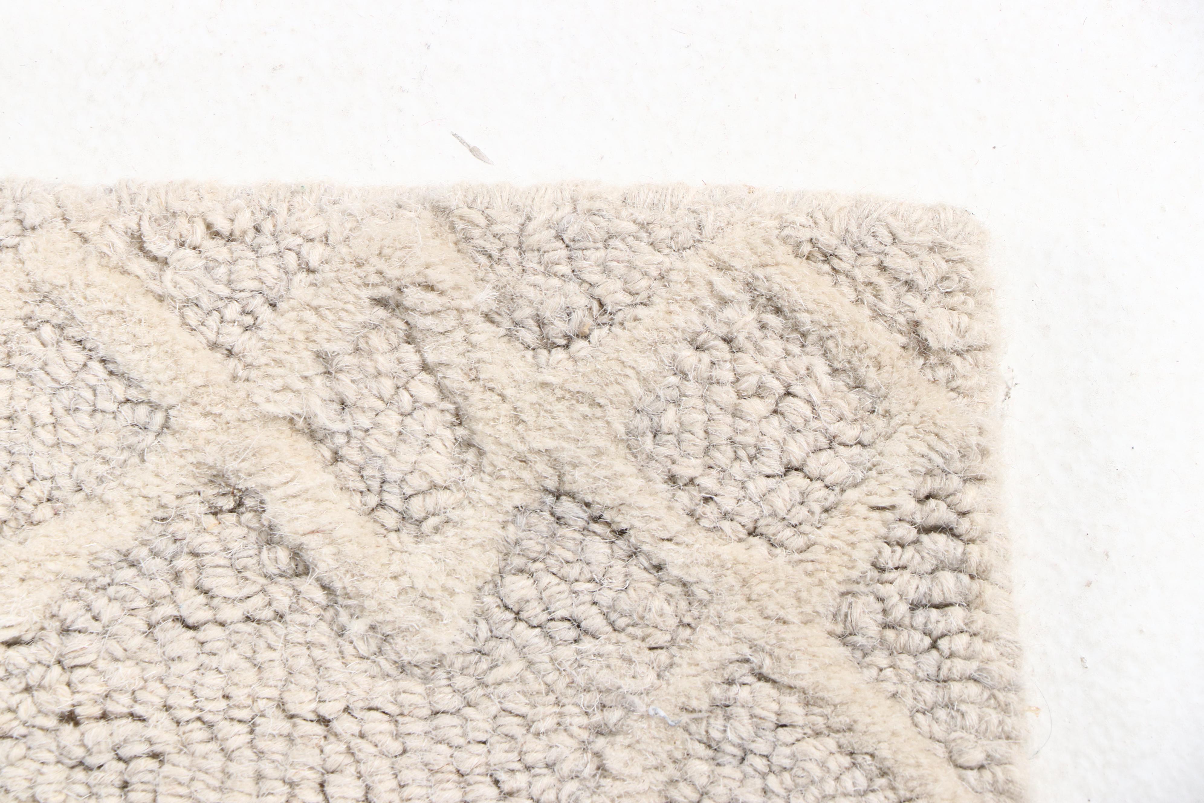 7'9 x 9'11 Machine Made Contemporary Area Rug