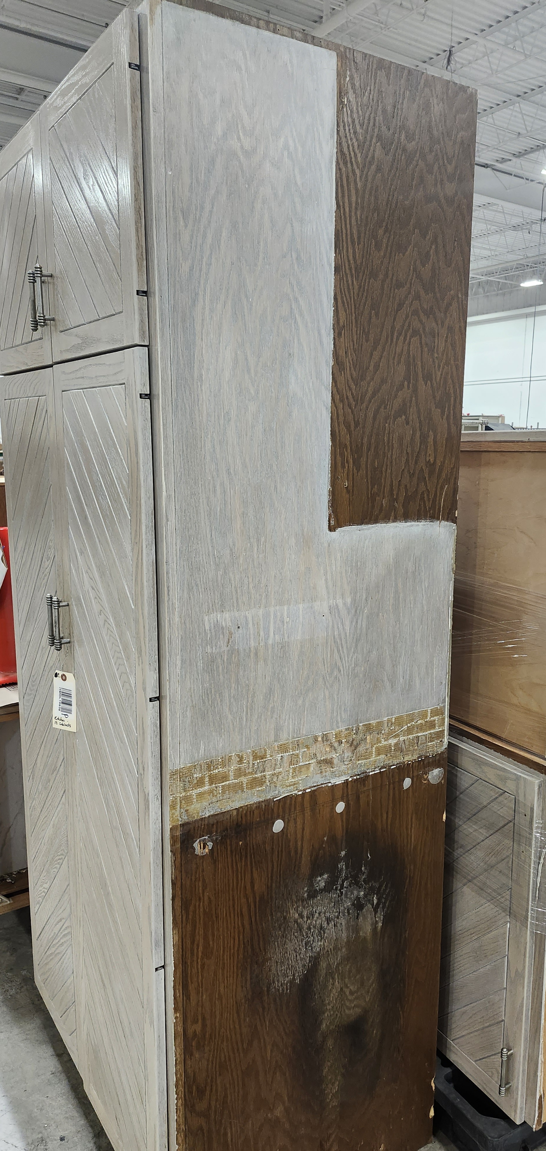 Contemporary Planked and White-Washed Oak Finish Kitchen Cabinets