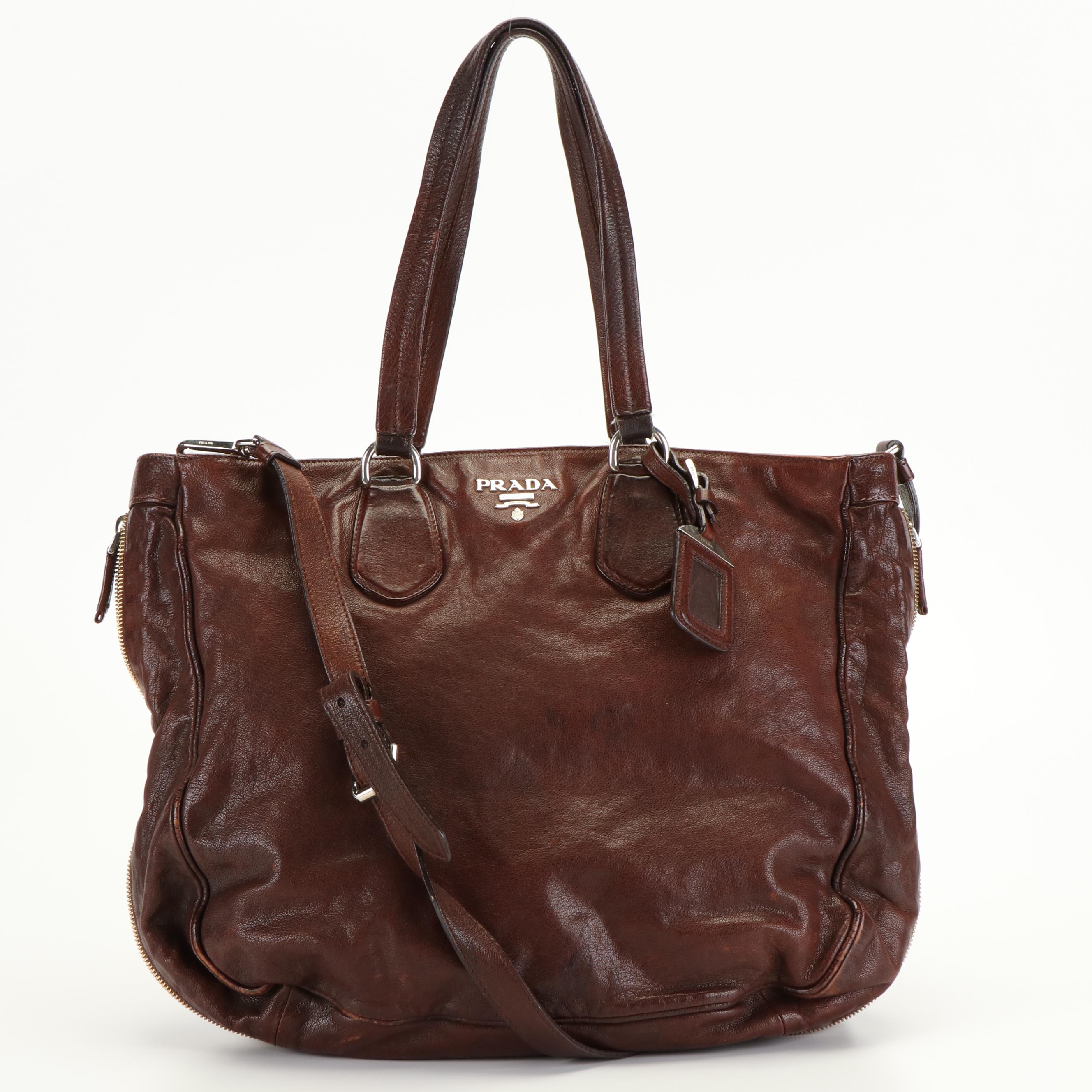 Prada Shoulder Bag in Brown Cervo Shine Leather