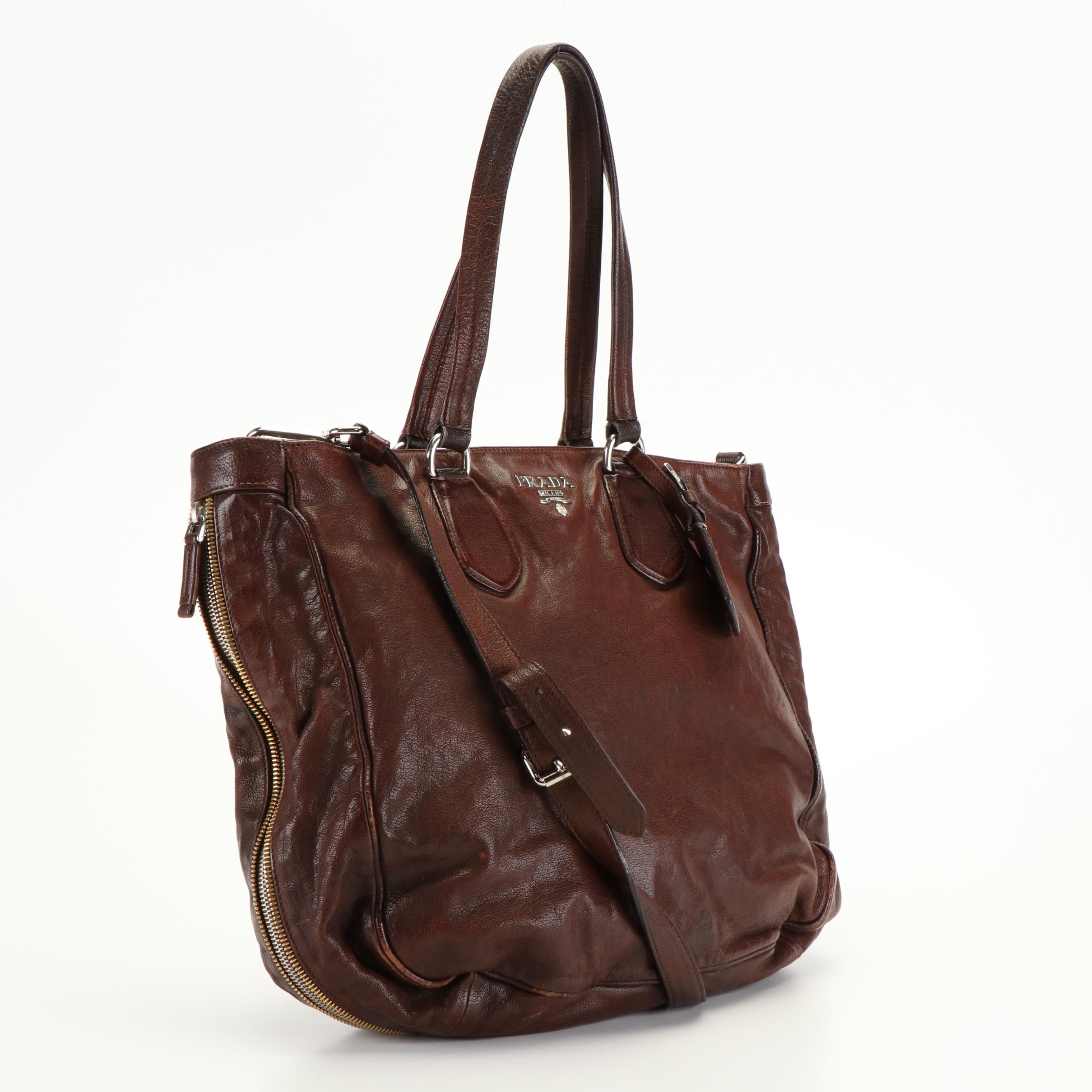 Prada Shoulder Bag in Brown Cervo Shine Leather