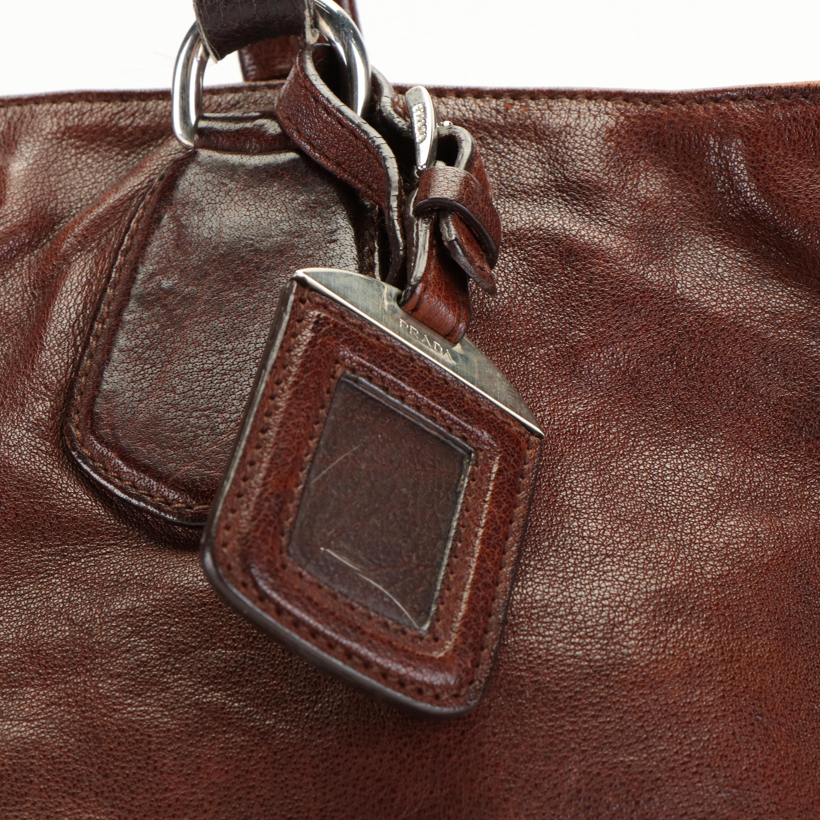 Prada Shoulder Bag in Brown Cervo Shine Leather