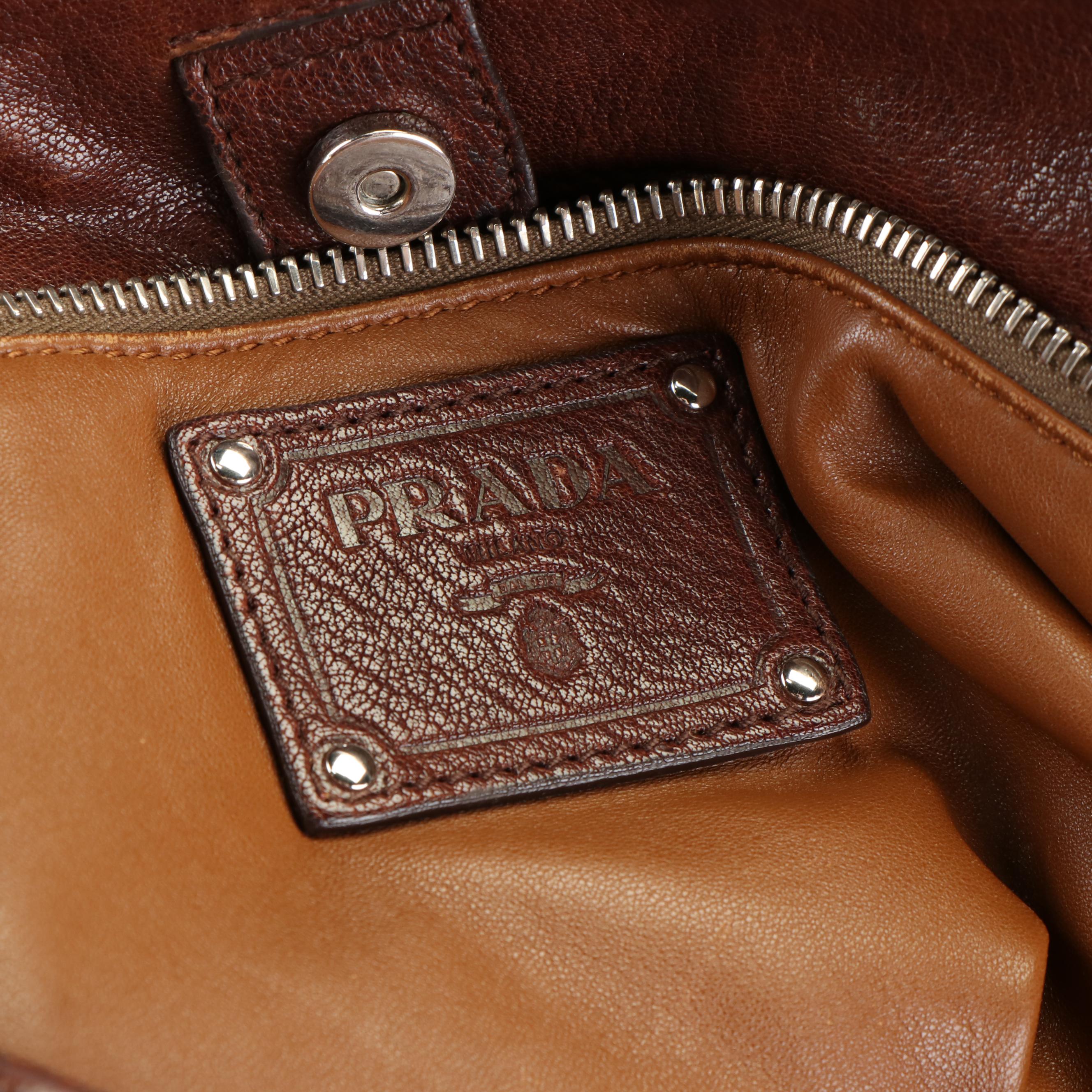 Prada Shoulder Bag in Brown Cervo Shine Leather