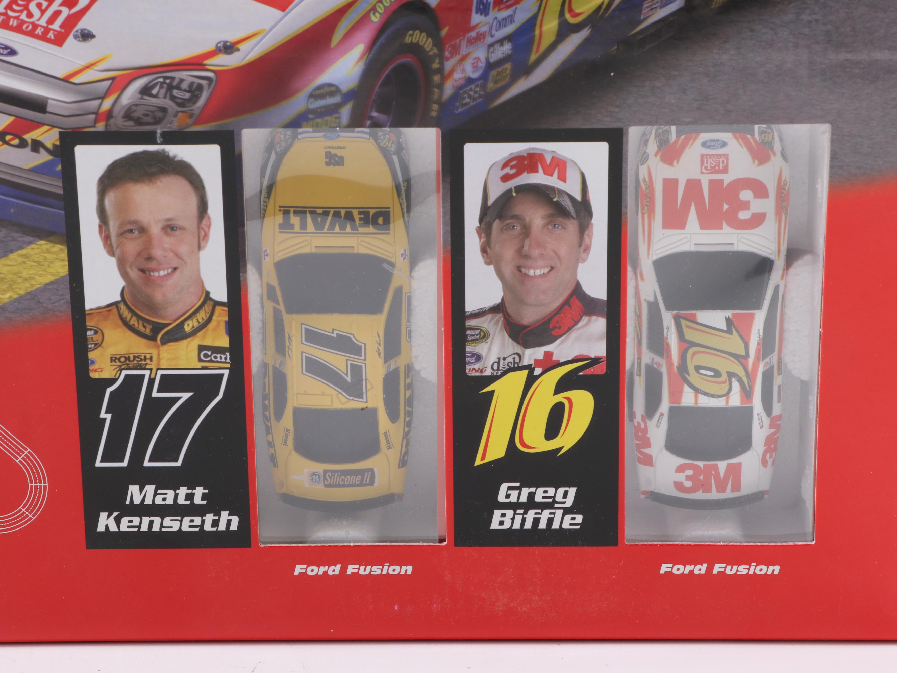 SCX Compact NASCAR Tri-Oval Superspeedway Slot Car Set