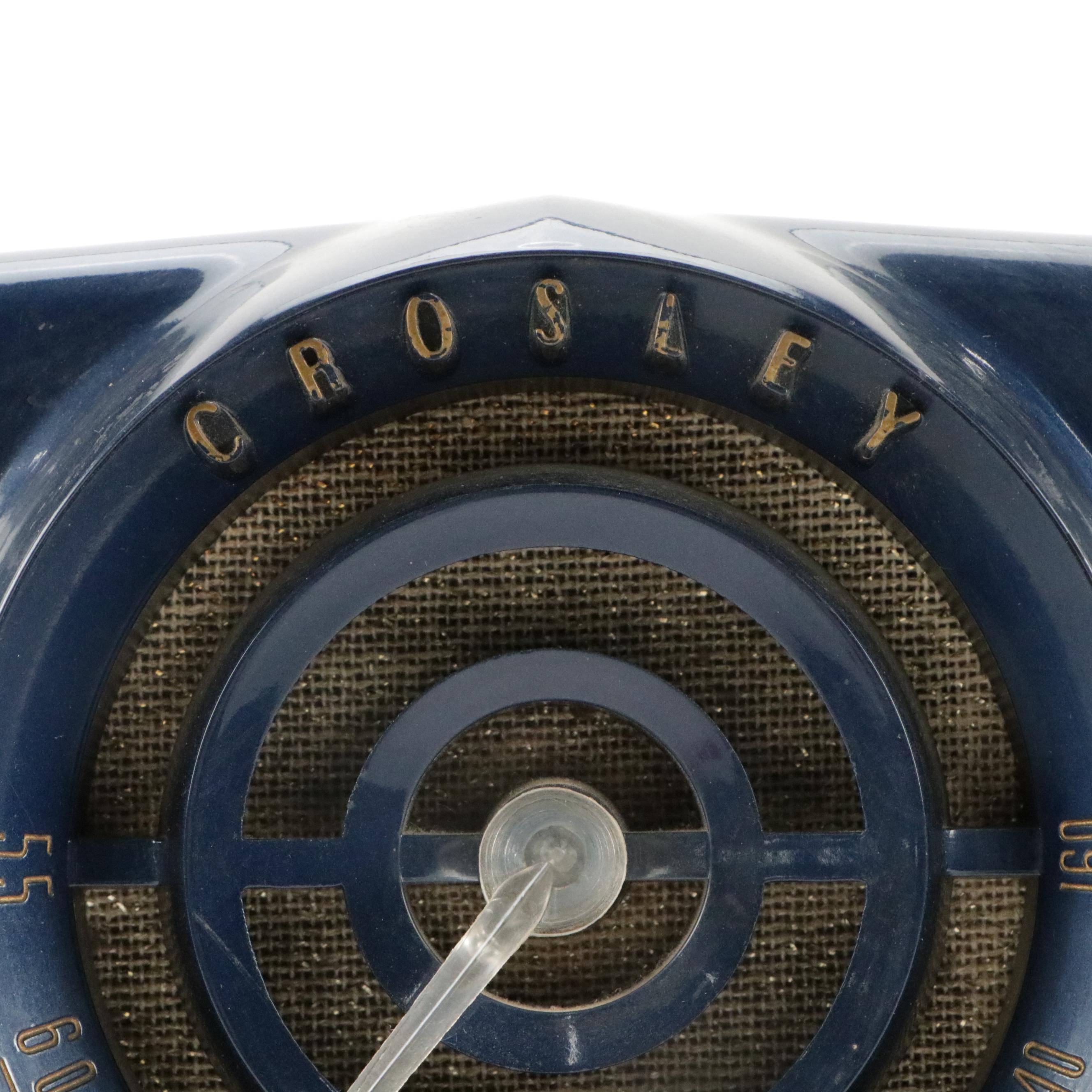 Crosley Corded Tabletop Tube Radio, 20th Century