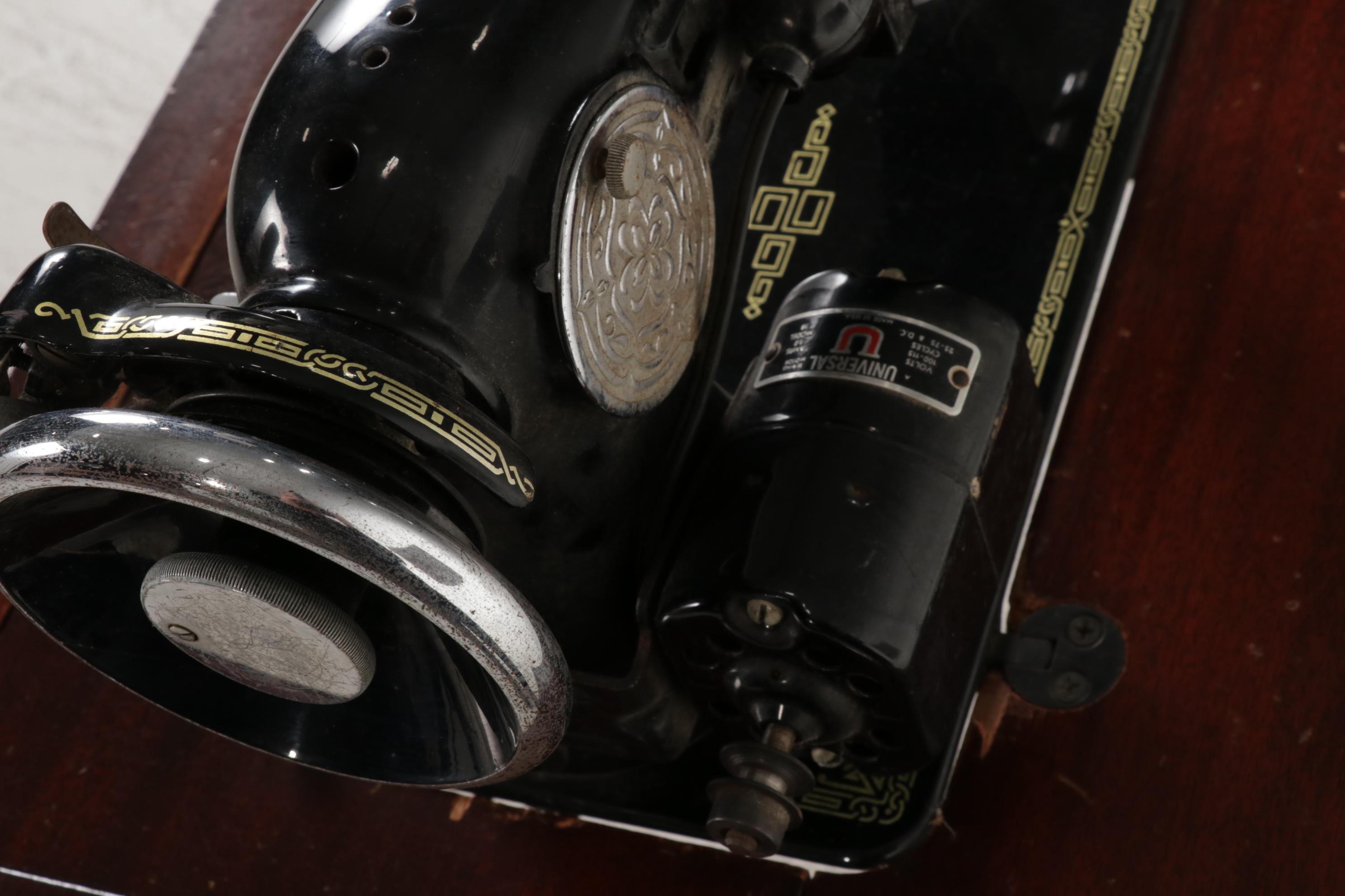 Dressmaker Special "De Luxe" Sewing Machine in Mahogany Cabinet