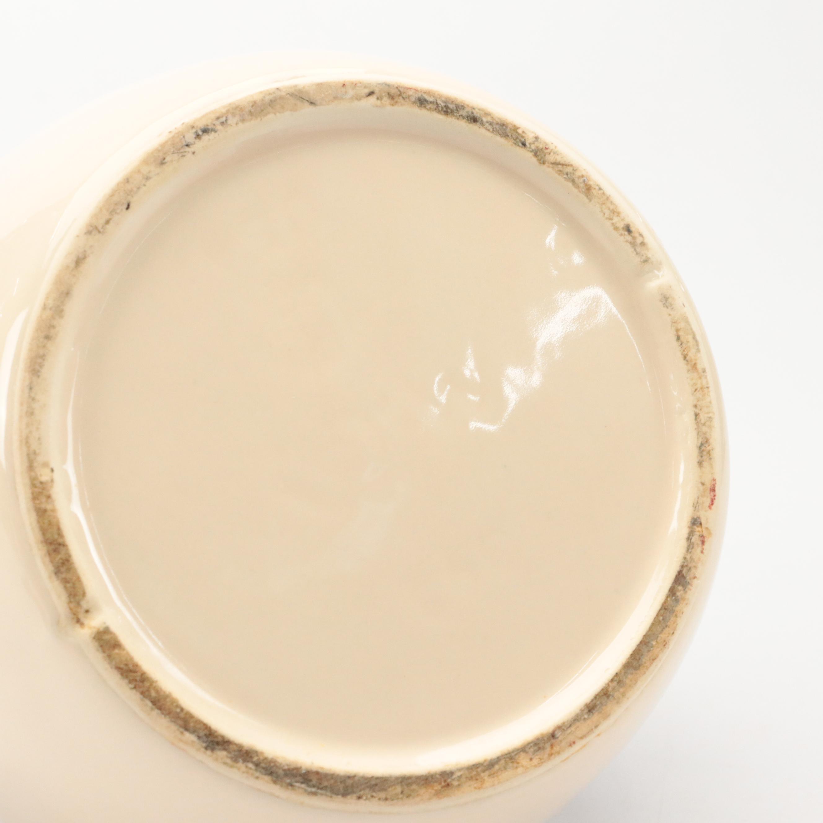 McCoy Pottery Glazed Stoneware Two-Toned Bean Pot with Lid