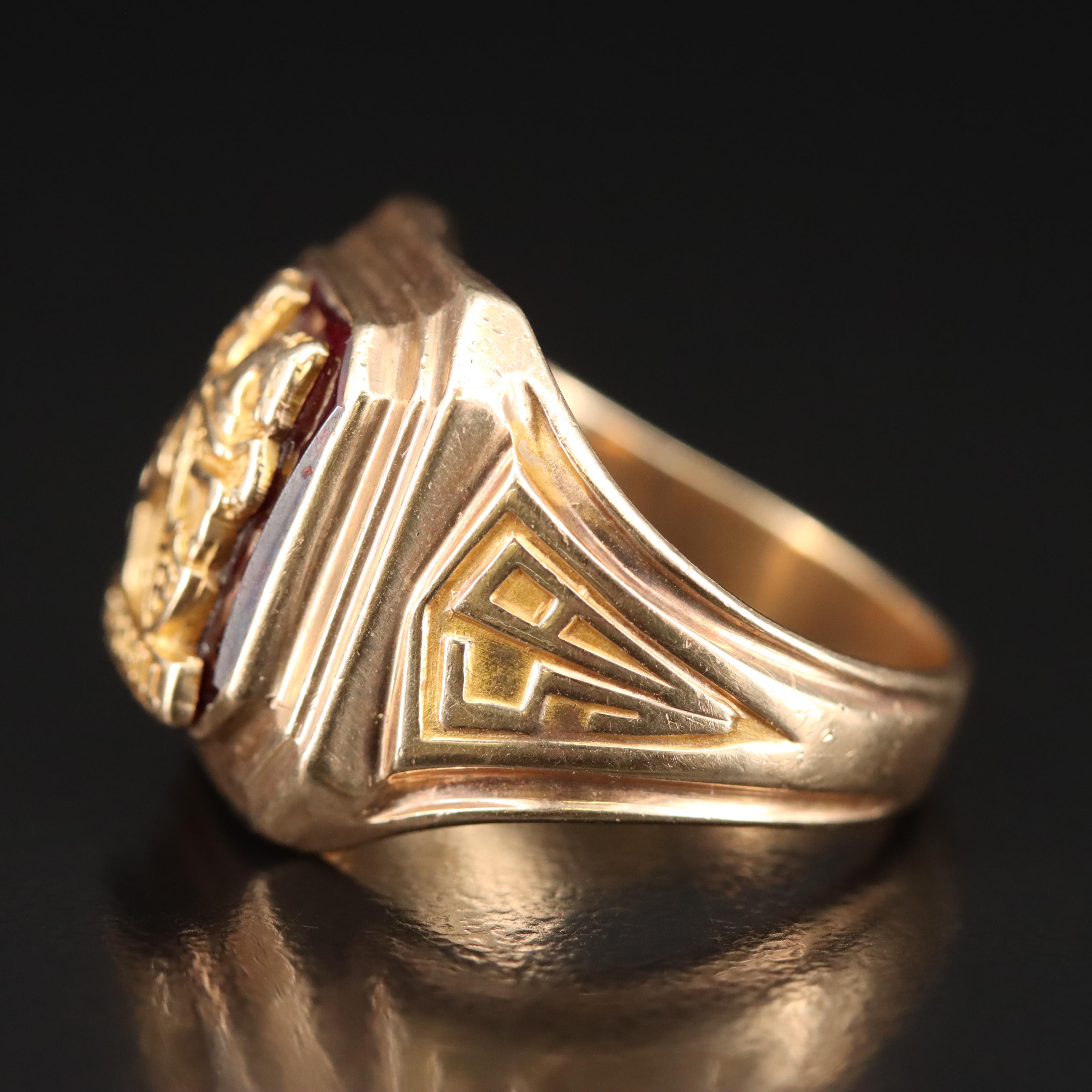 Vintage 10K Ruby Class Ring