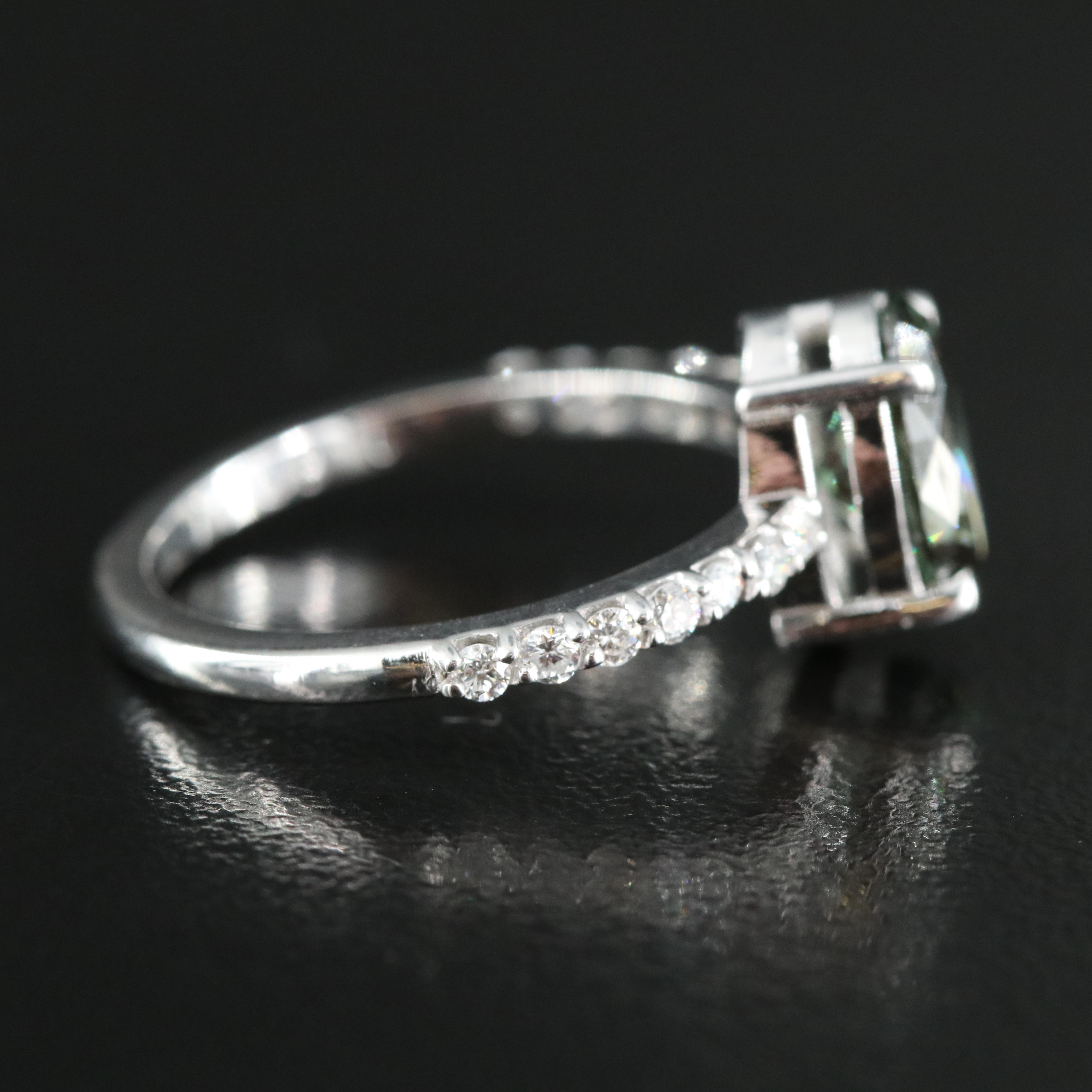 18K 1.84 CTW Diamond Ring with (Origin Undetermined) Fancy Dark Green Diamond