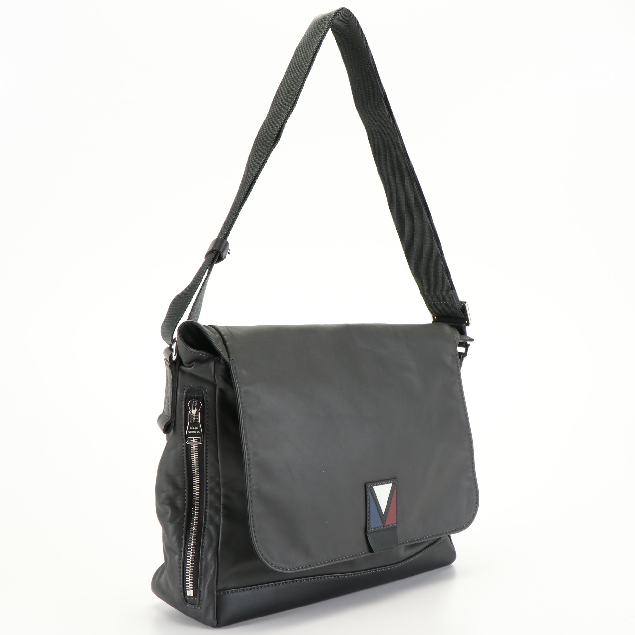 Louis Vuitton V-Line Crossbody Messenger Bag in Black Leather