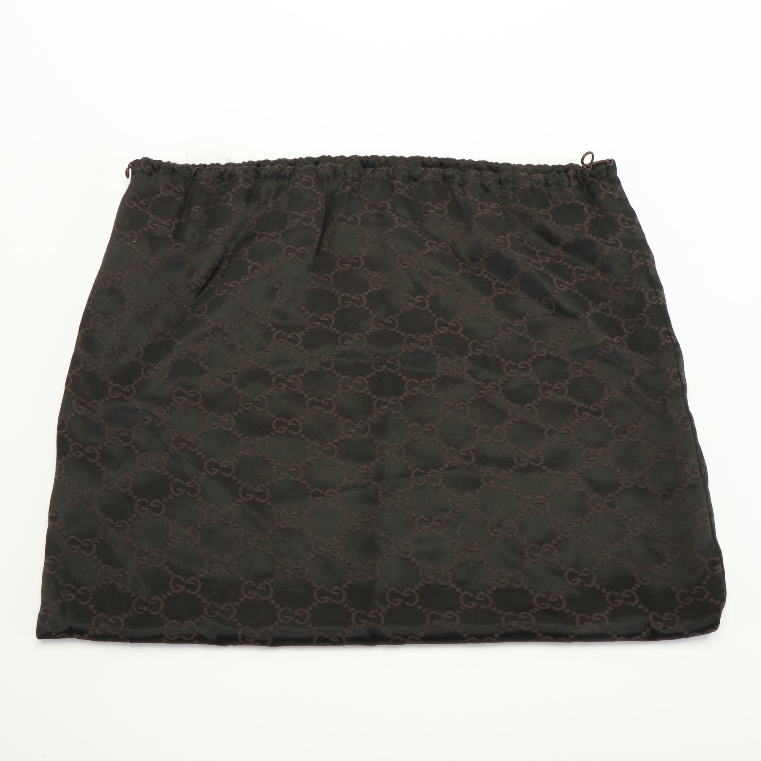 Gucci Shoulder Bag in Black GG Canvas