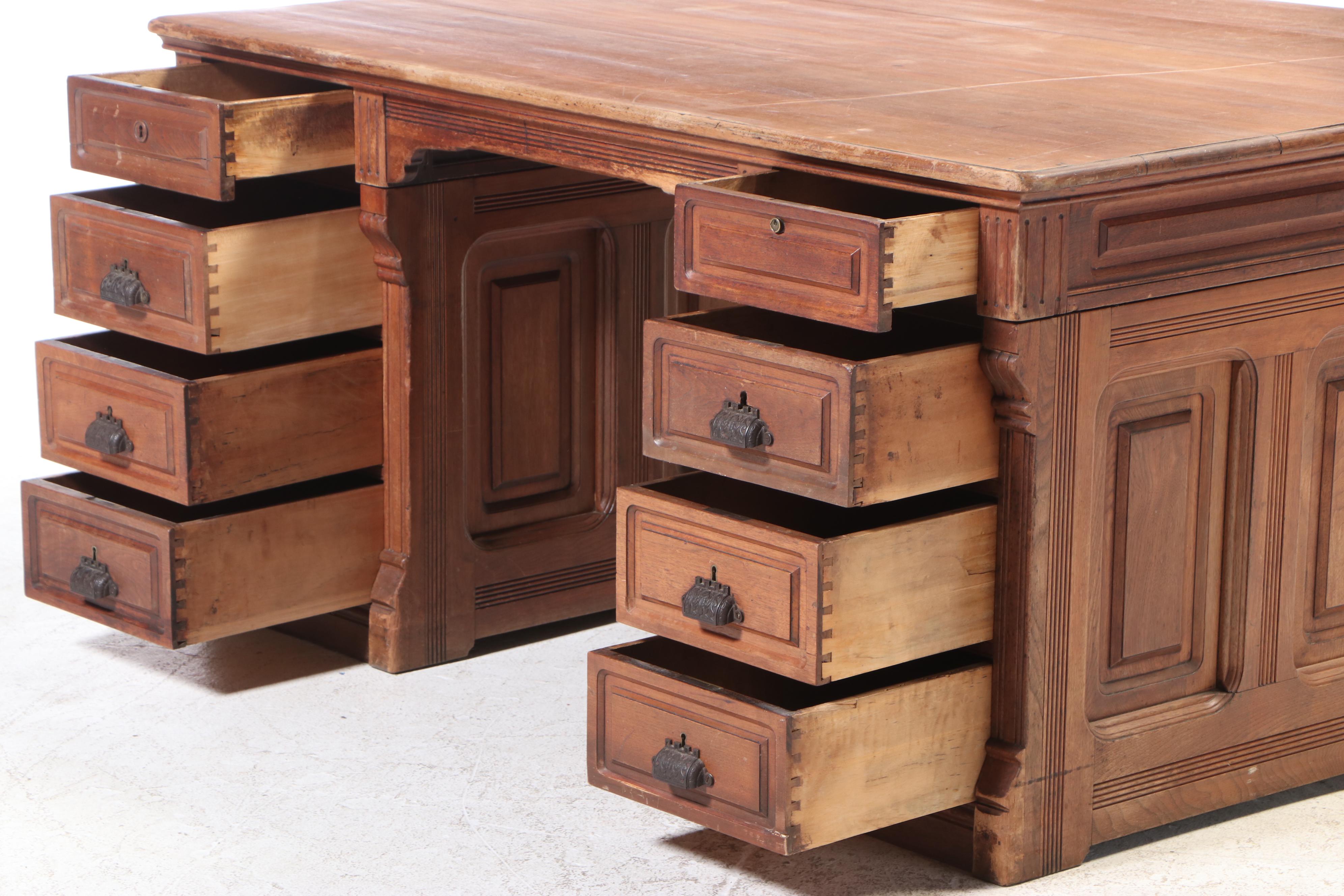 Victorian Walnut Double-Pedestal Partner's Desk, Late 19th Century
