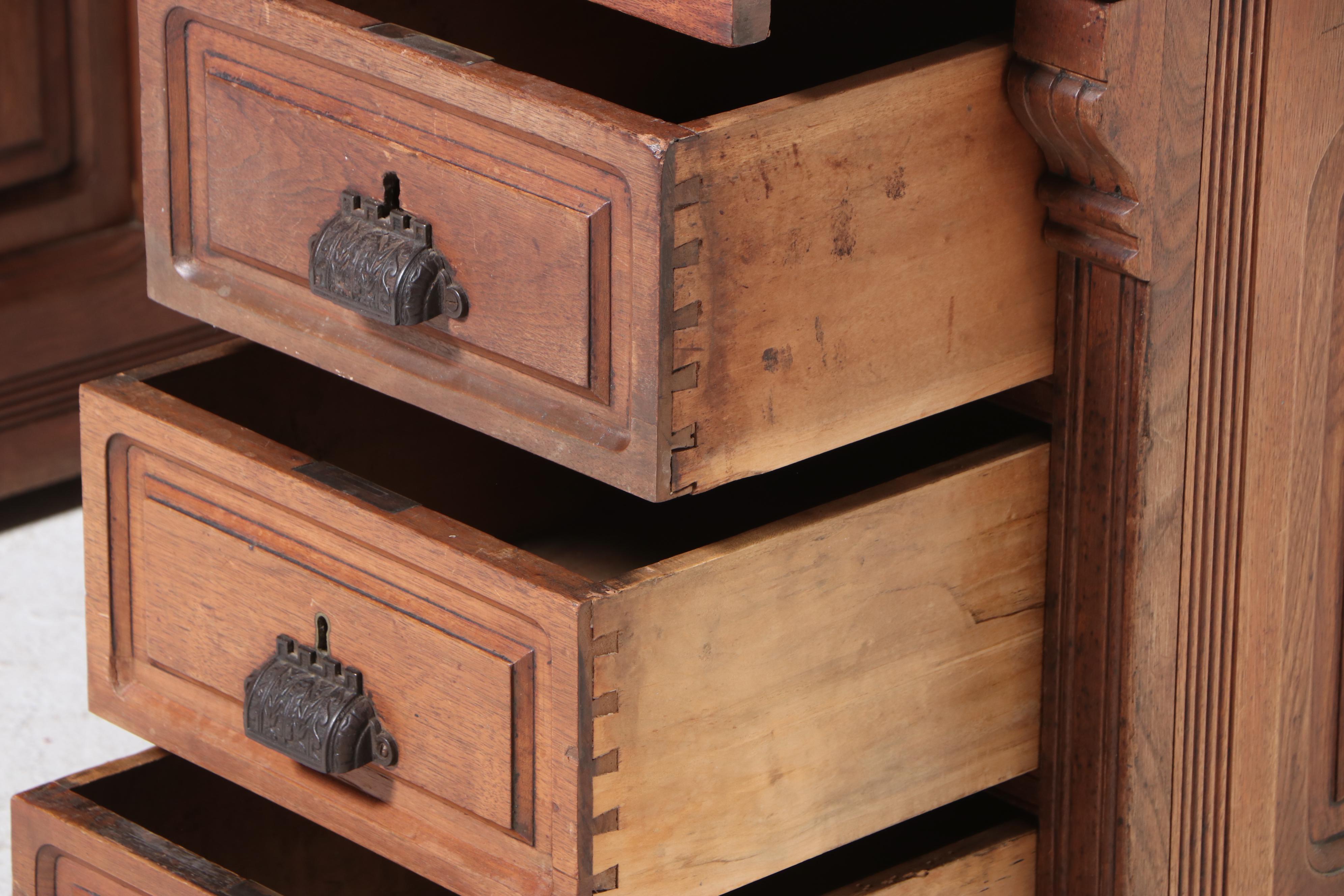 Victorian Walnut Double-Pedestal Partner's Desk, Late 19th Century